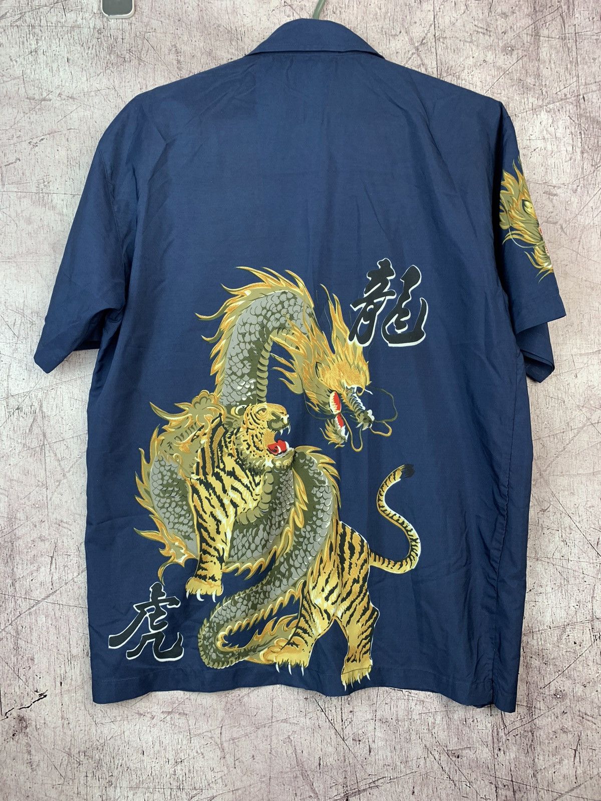 Japanese Brand Vintage Hawaiian Shirt Dragon print Size US M / EU 48-50 / 2 - 8 Thumbnail