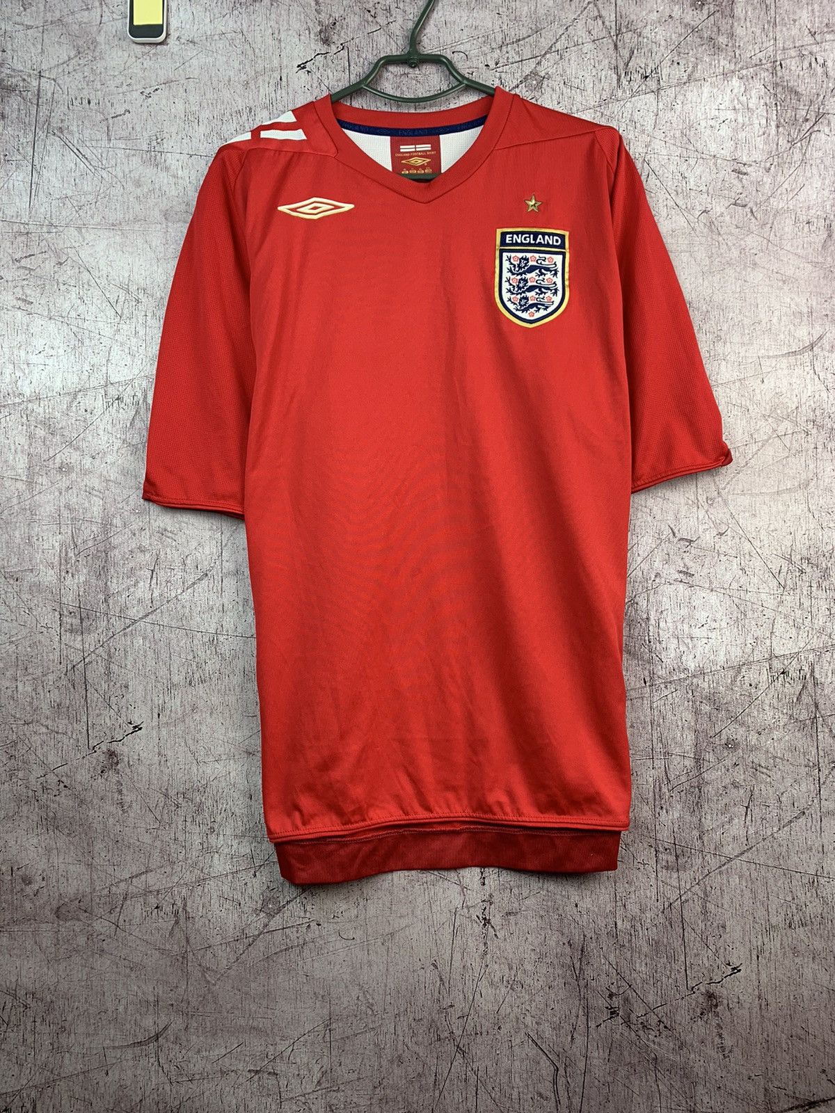 Umbro Vintage Umbro England Red Jersey T-Shirt Size US XL / EU 56 / 4 - 1 Thumbnail