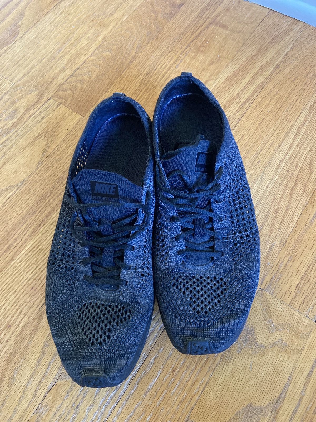 Nike Nike Flyknit Racer Size US 9 / EU 42 - 4 Thumbnail