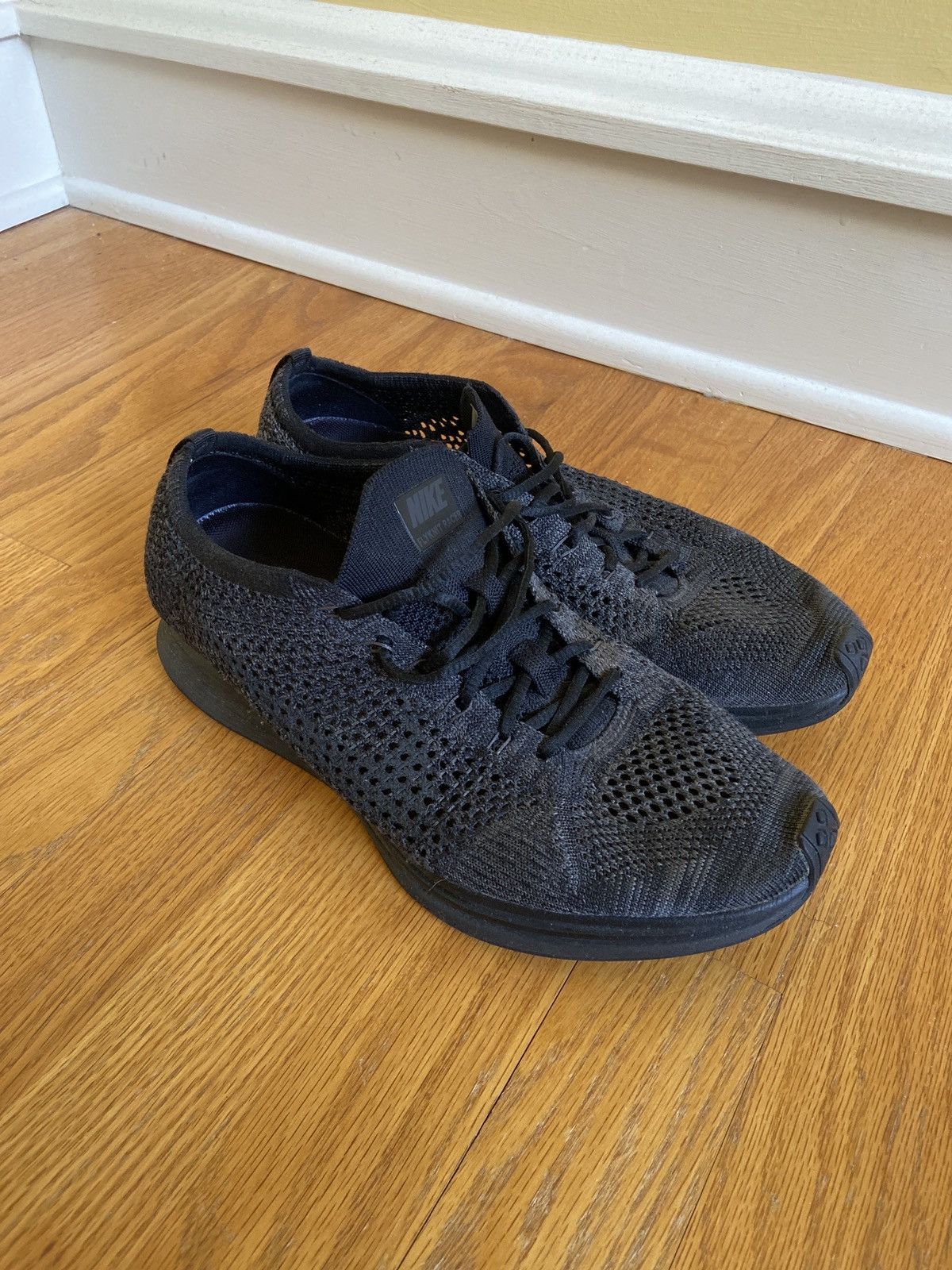Nike Nike Flyknit Racer Size US 9 / EU 42 - 1 Thumbnail