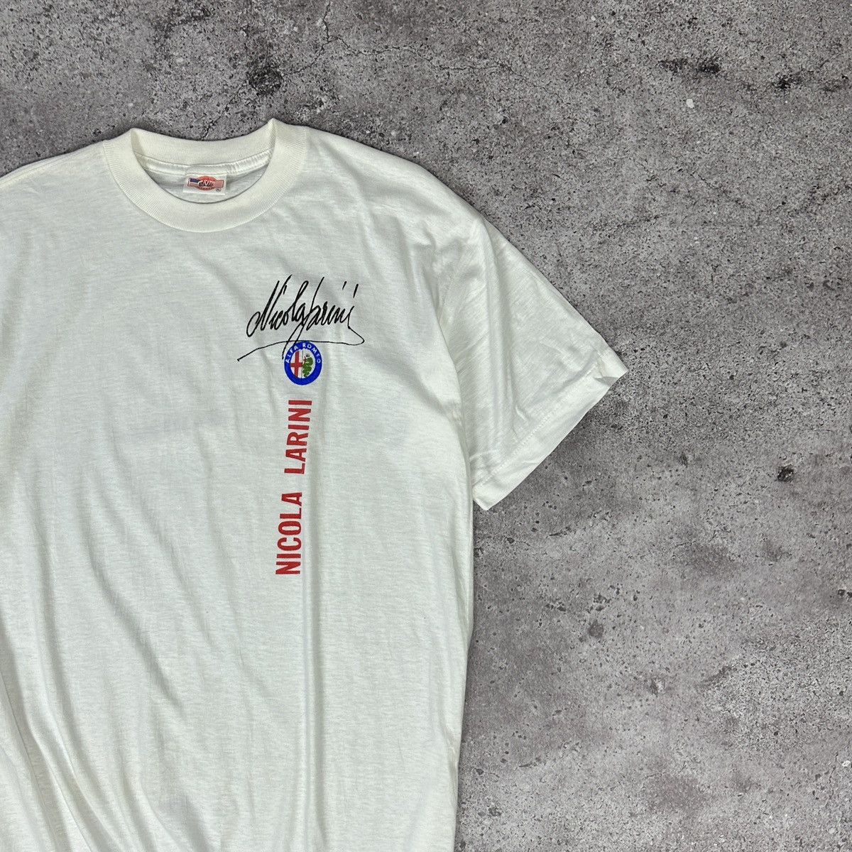 Vintage Vintage 90s racing Nicola Larini Alpha Romeo Formula 1 tee Size US XL / EU 56 / 4 - 2 Thumbnail