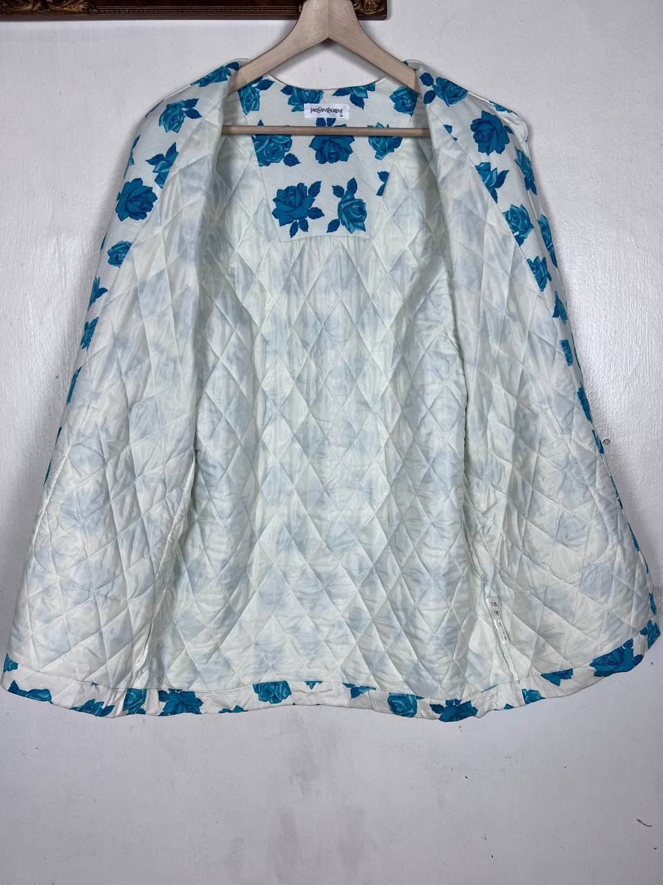 Yves Saint Laurent Vintage YvesSaintLaurent Floral Rose quilted coat Size M / US 6-8 / IT 42-44 - 2 Thumbnail