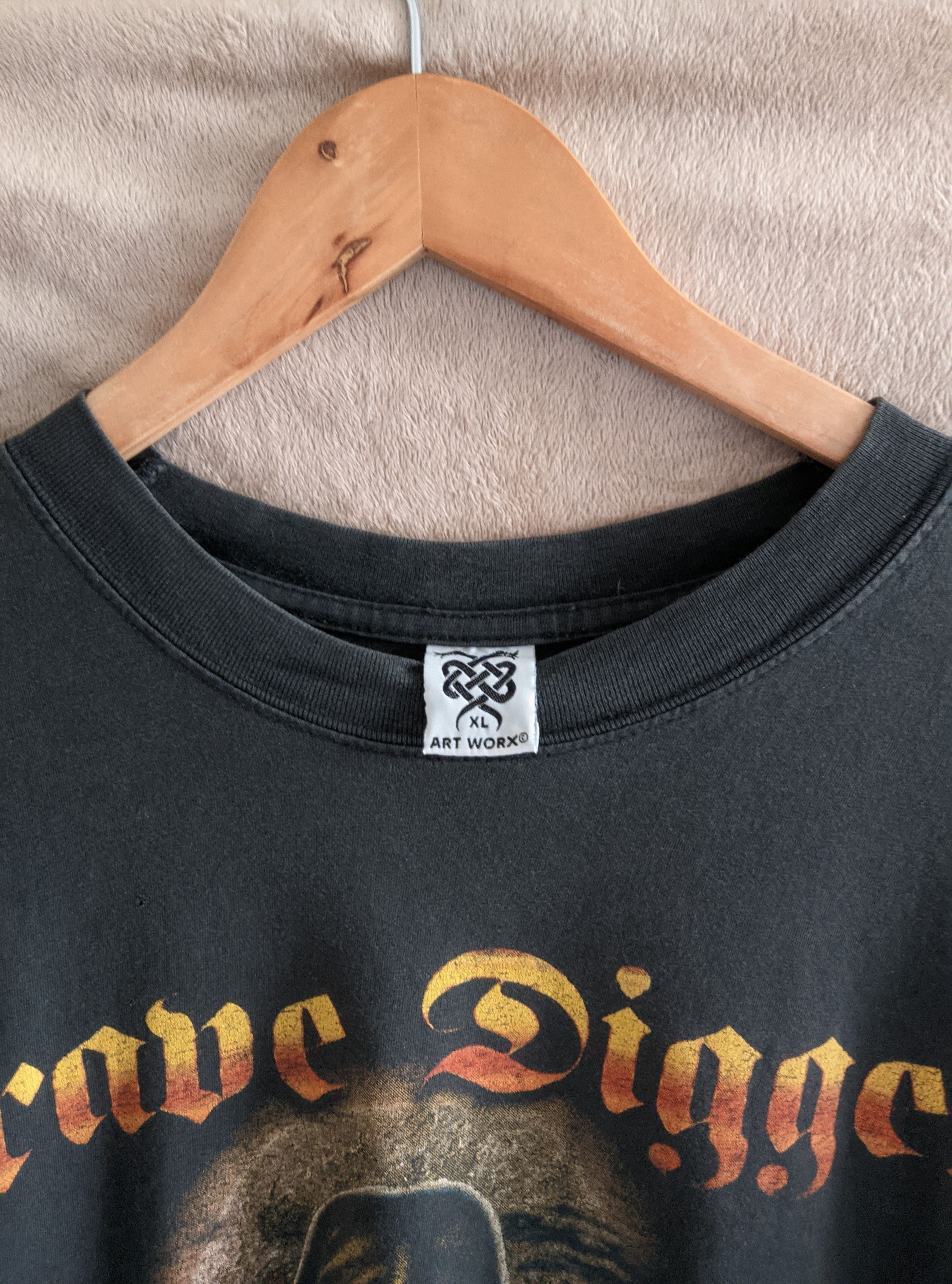 Band Tees × Vintage vintage 1998 grave digger knigths of the cross t shirt Size US XL / EU 56 / 4 - 3 Thumbnail