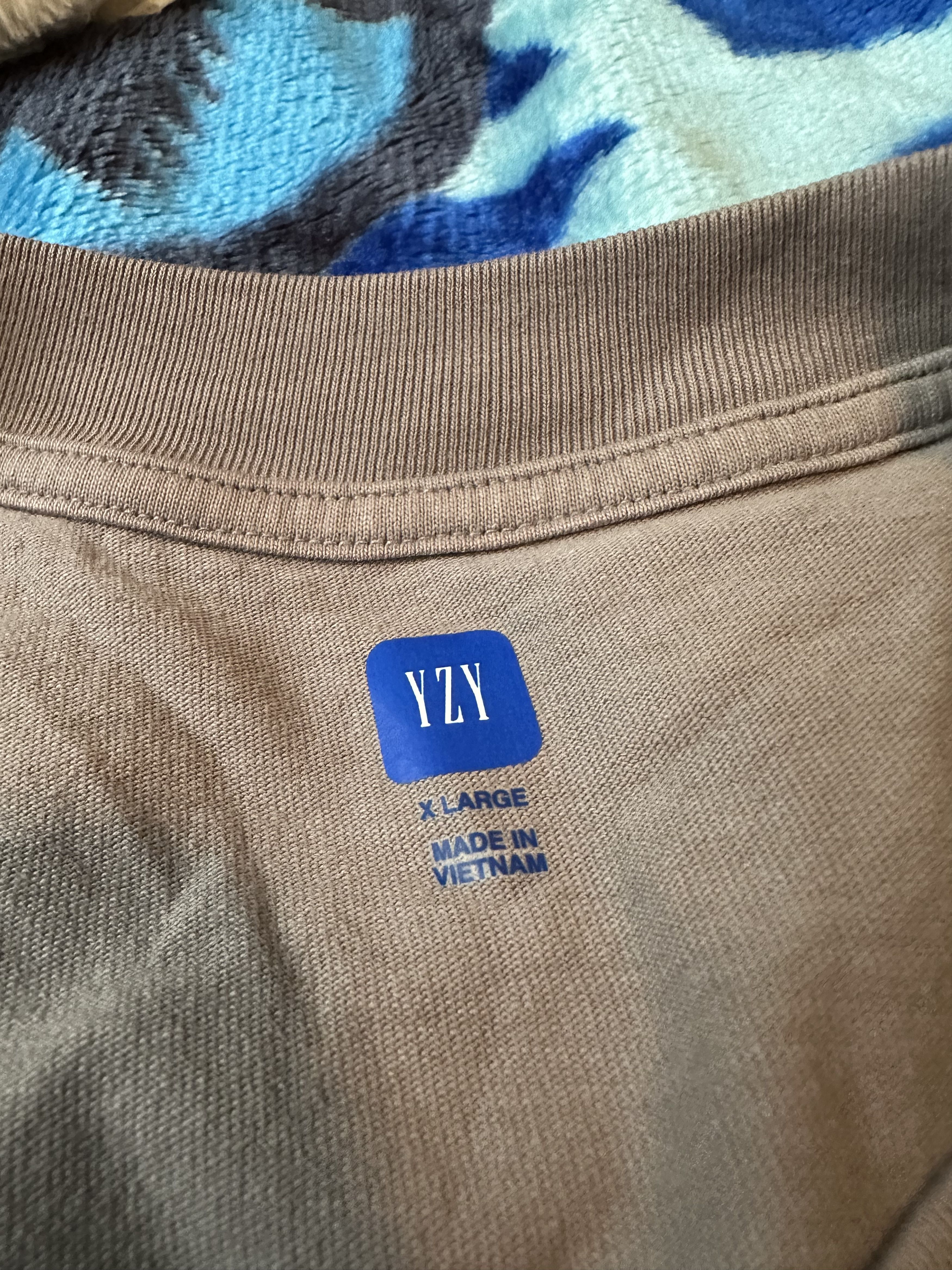 Gap UNRELEASED YEEZY GAP LIGHT GRAY SHORT SLEEVE Size US XL / EU 56 / 4 - 2 Thumbnail