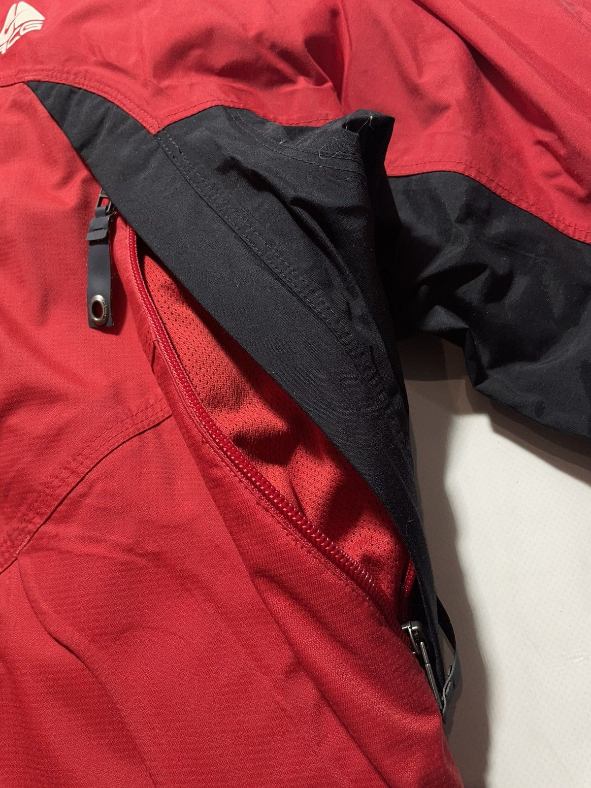 Nike Vintage Nike Acg Ski/Snowboard Jacket Size US M / EU 48-50 / 2 - 14 Thumbnail