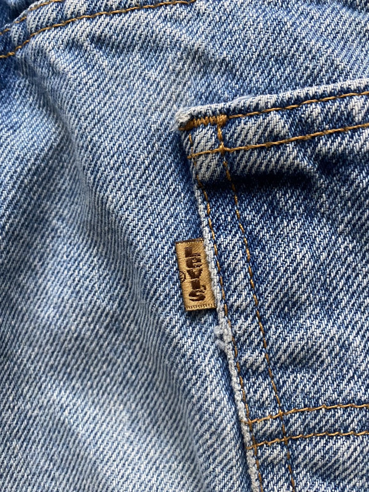 Levi's Vintage 1992 Levi’s Brown Tabs Light Blue Denim Jeans Baggy Size US 35 - 6 Thumbnail
