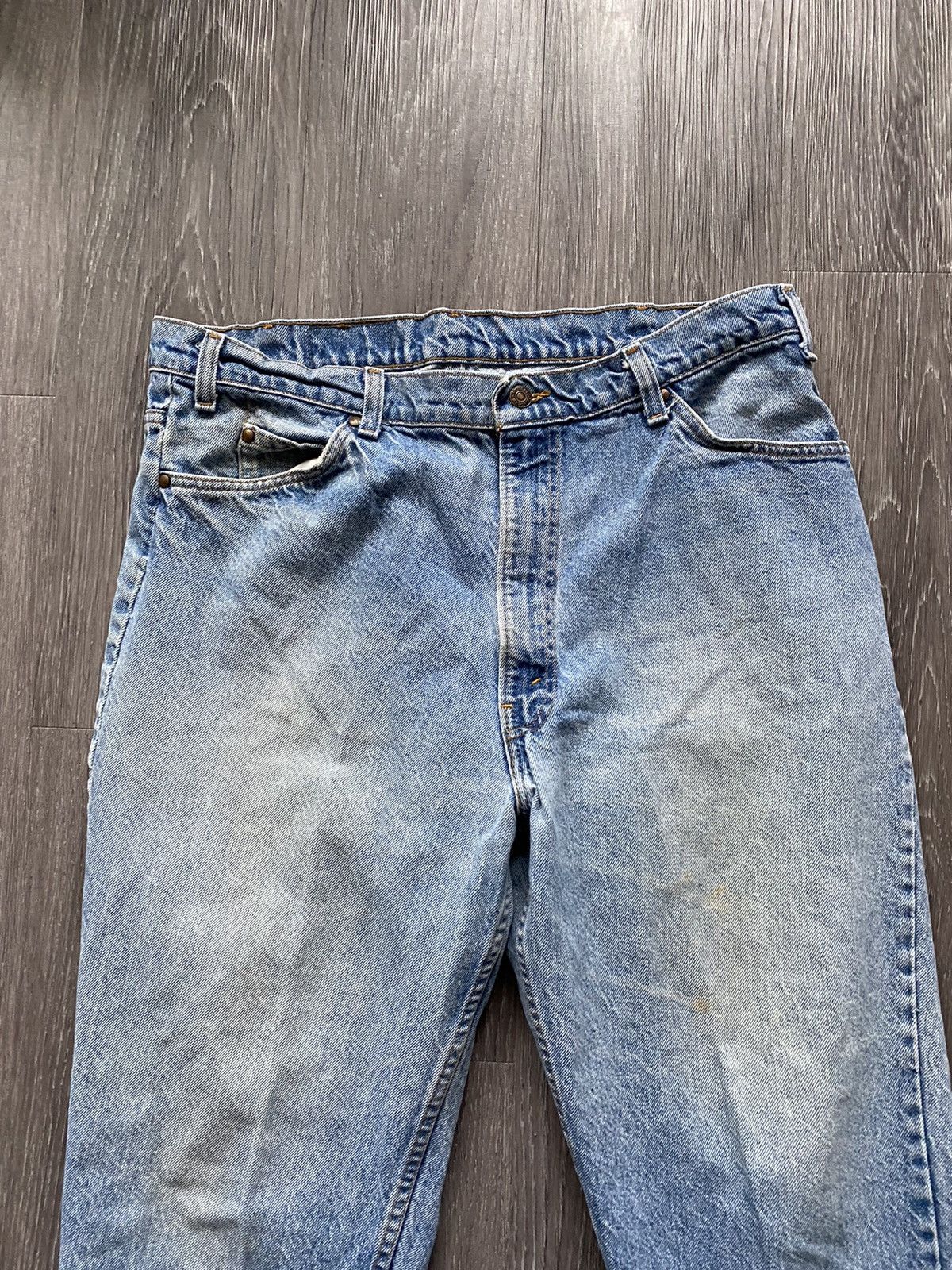 Levi's Vintage 1992 Levi’s Brown Tabs Light Blue Denim Jeans Baggy Size US 35 - 3 Thumbnail
