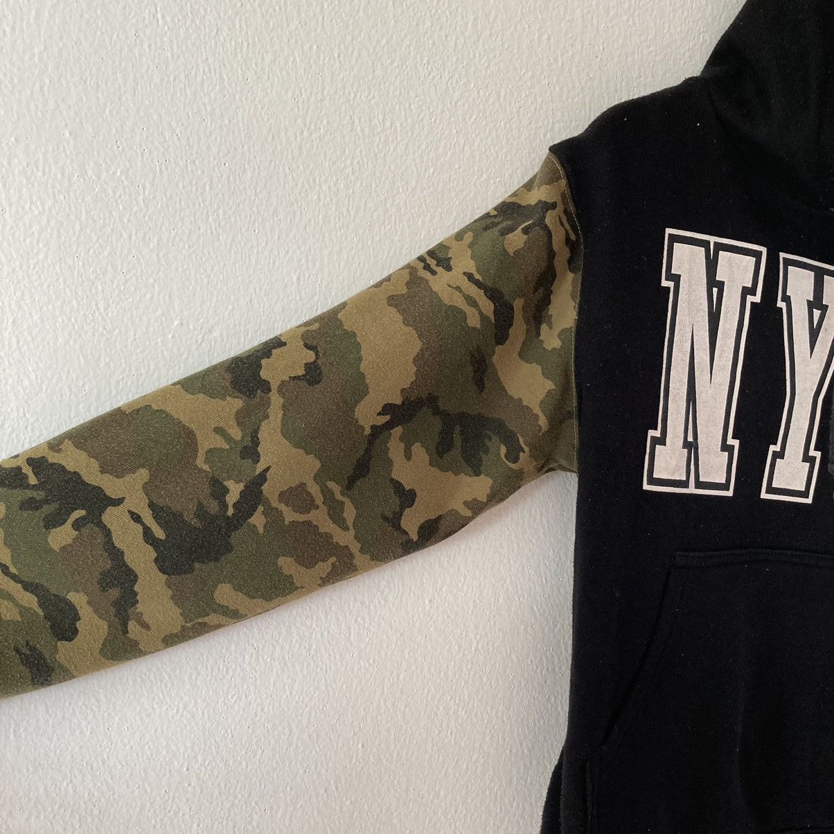 Designer NYC Camouflage Sweatshirt Hoodie Size US S / EU 44-46 / 1 - 8 Thumbnail