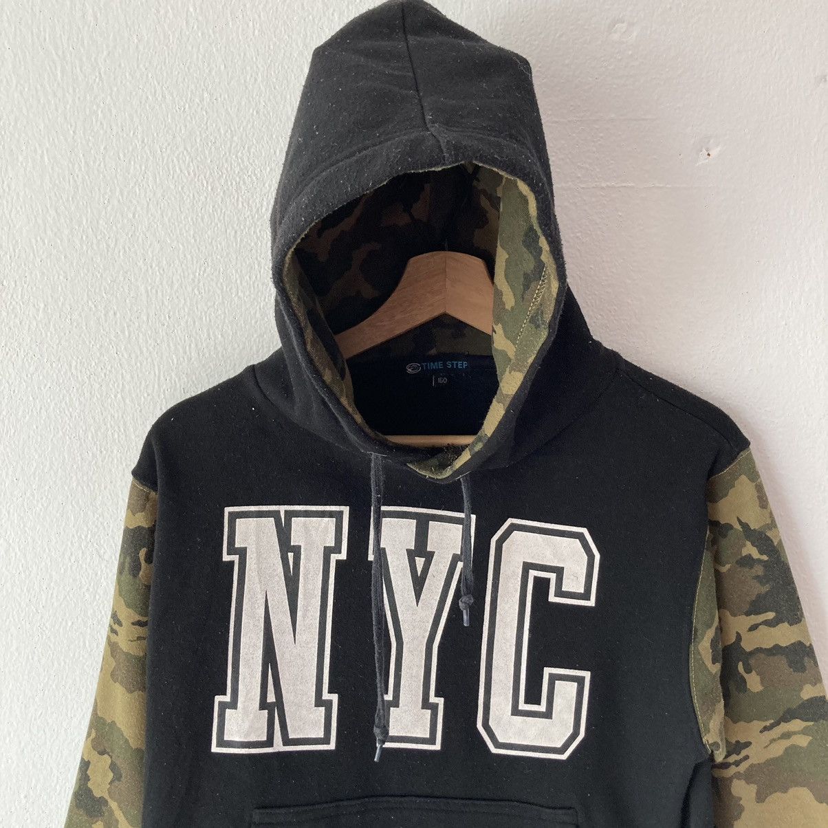 Designer NYC Camouflage Sweatshirt Hoodie Size US S / EU 44-46 / 1 - 4 Thumbnail