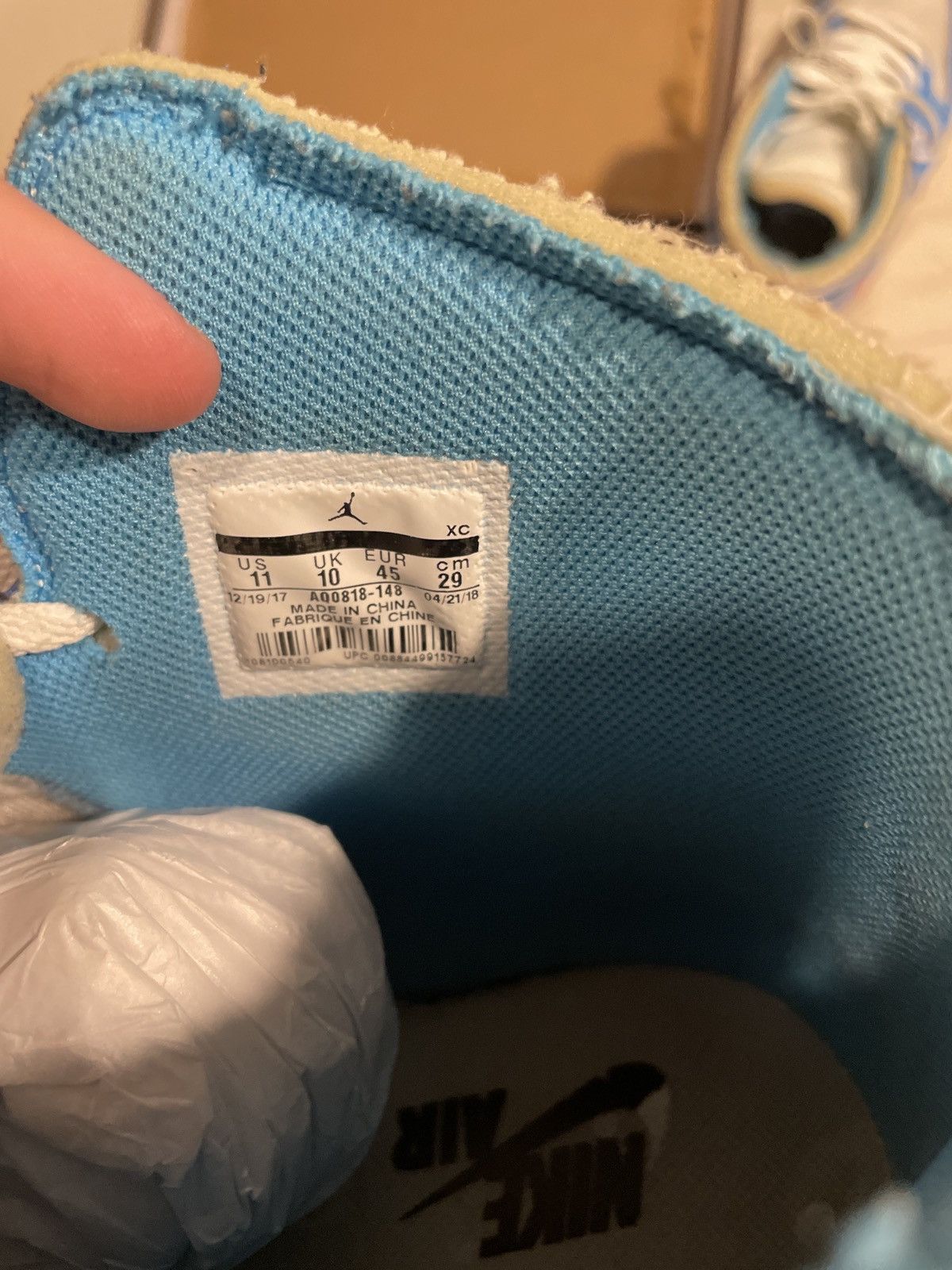 Jordan Brand × Off-White Air Jordan 1 Off-White The 10 UNC Size US 11 / EU 44 - 8 Thumbnail
