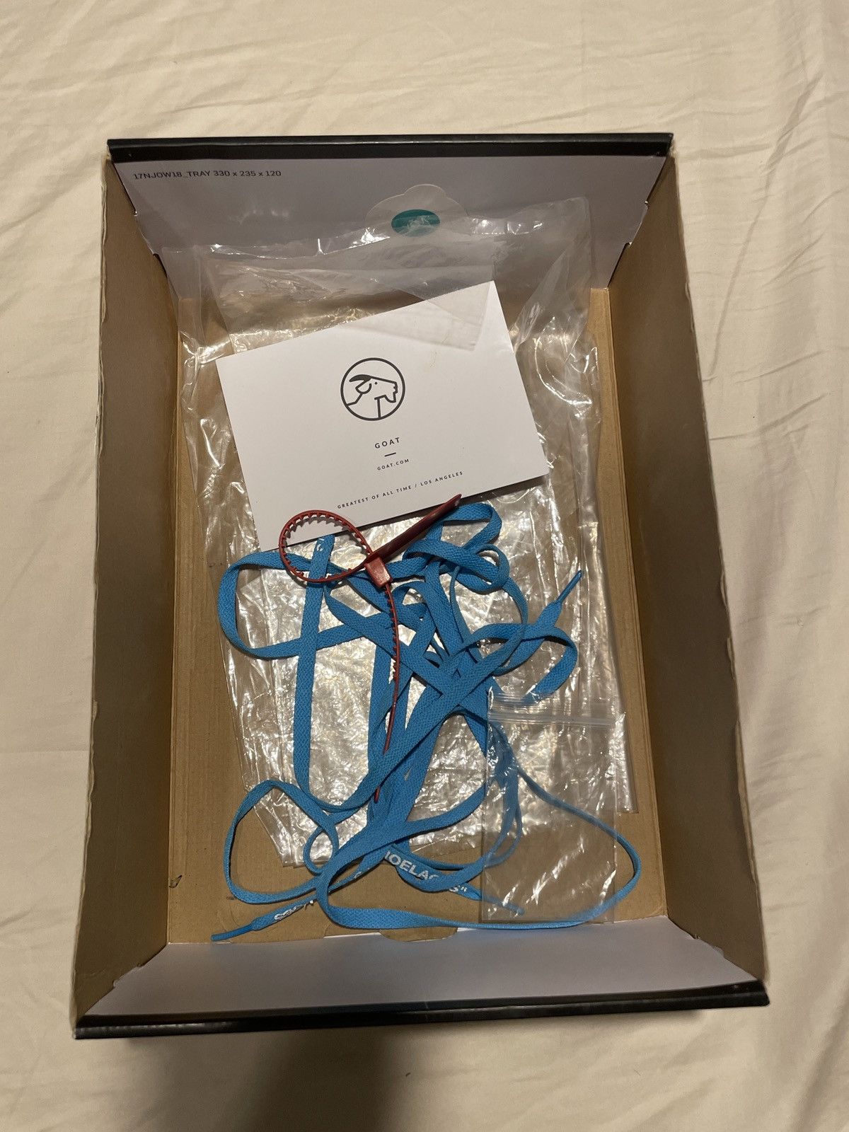 Jordan Brand × Off-White Air Jordan 1 Off-White The 10 UNC Size US 11 / EU 44 - 6 Thumbnail