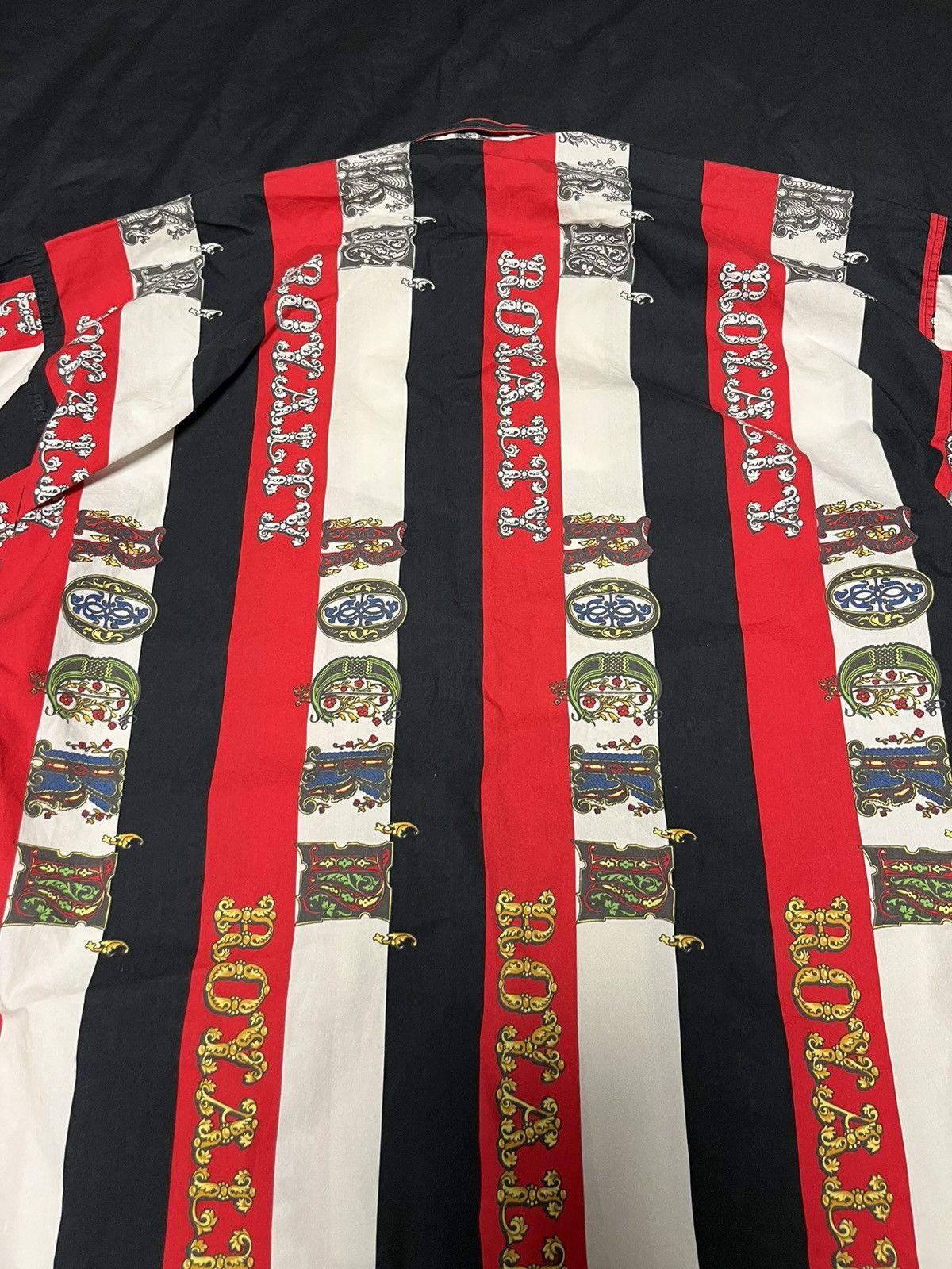 Versace 🧨REAL GRAIL Versace Rock & Royalty Overprinted Shirt Size US M / EU 48-50 / 2 - 14 Thumbnail