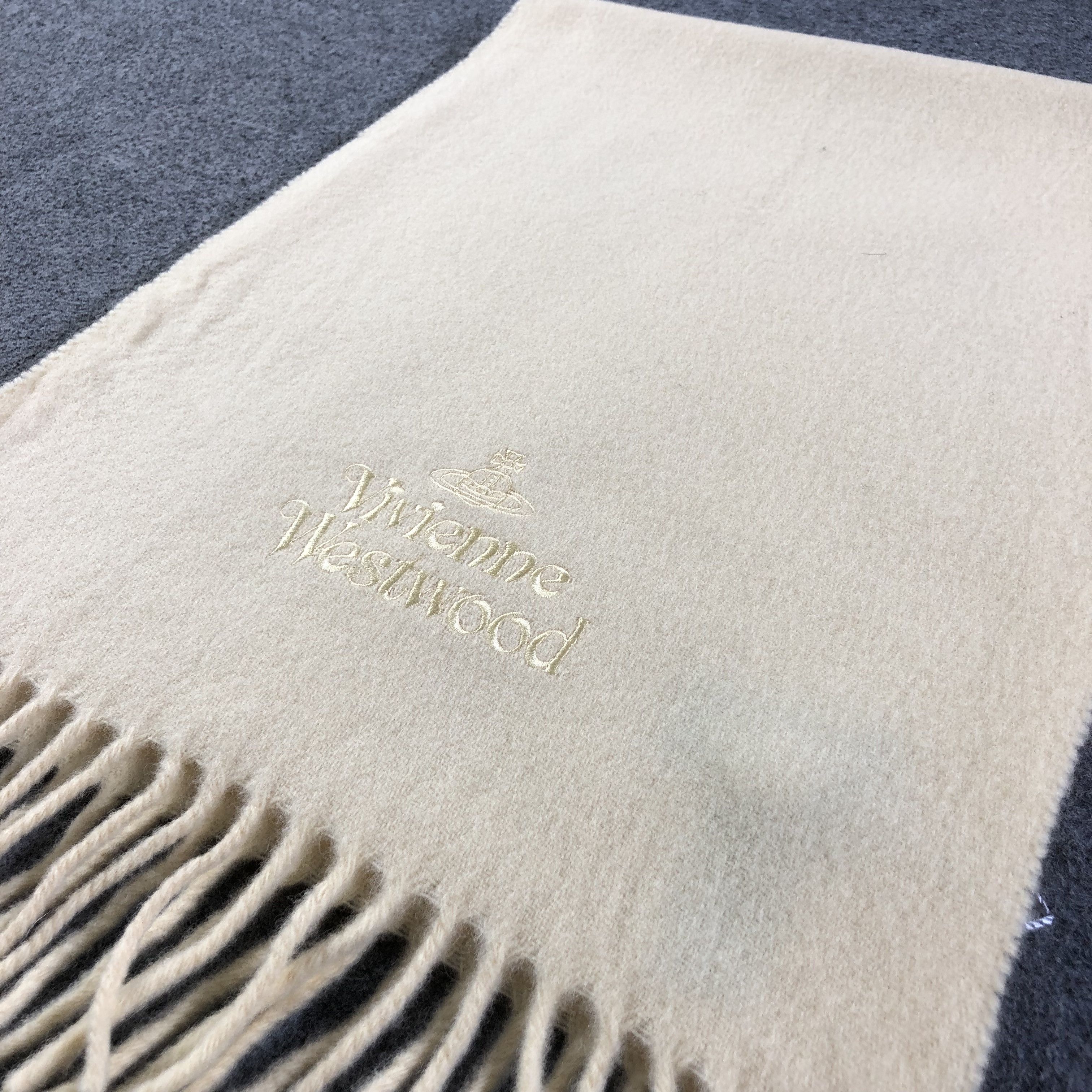 Vivienne Westwood Vivienne Westwood Plain Wool Scarf Muffler V1219 Size ONE SIZE - 2 Thumbnail