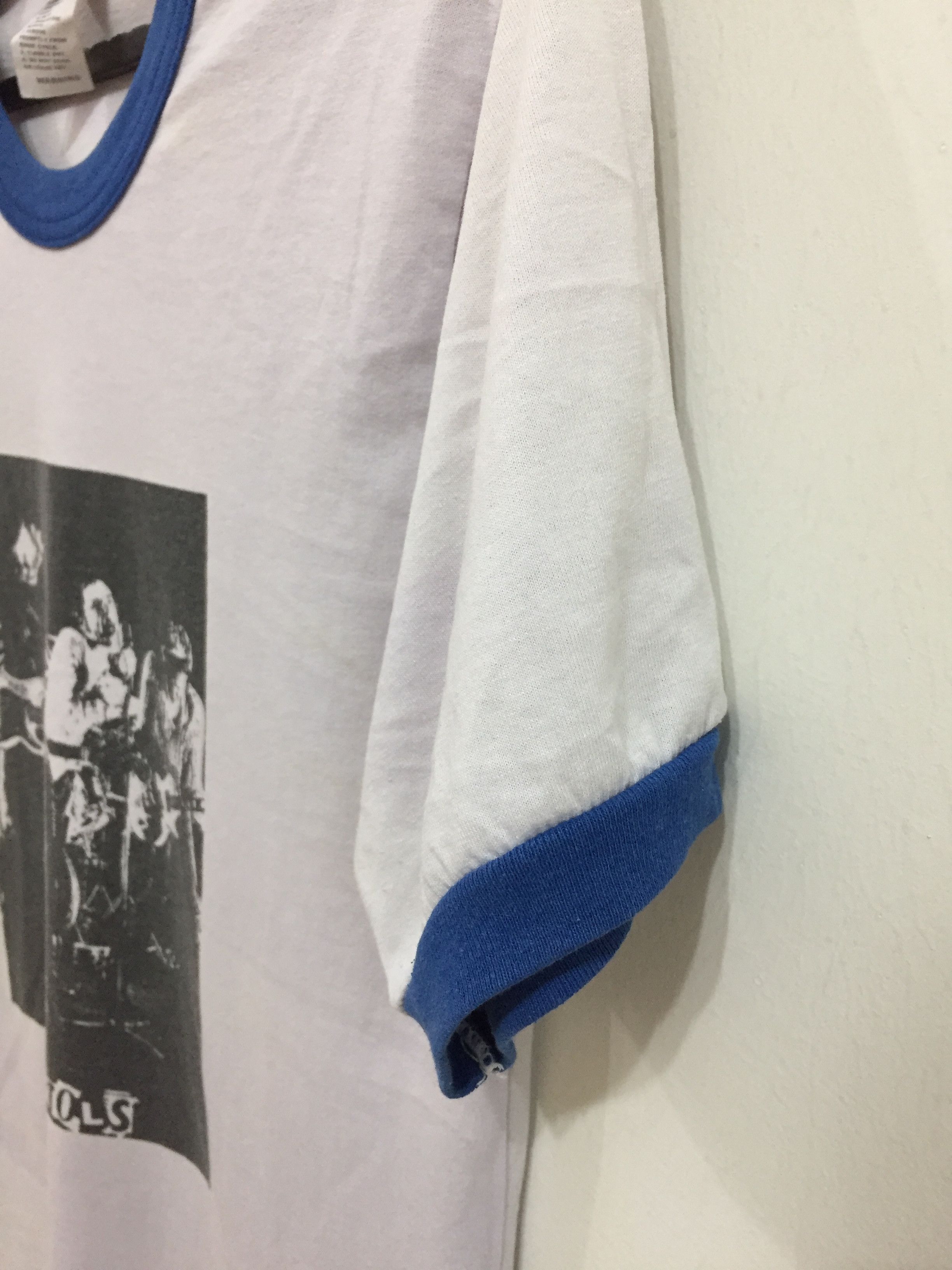 Band Tees Vintage sex pistols line up..vintage t shirt.. size L fit S Size US S / EU 44-46 / 1 - 5 Thumbnail