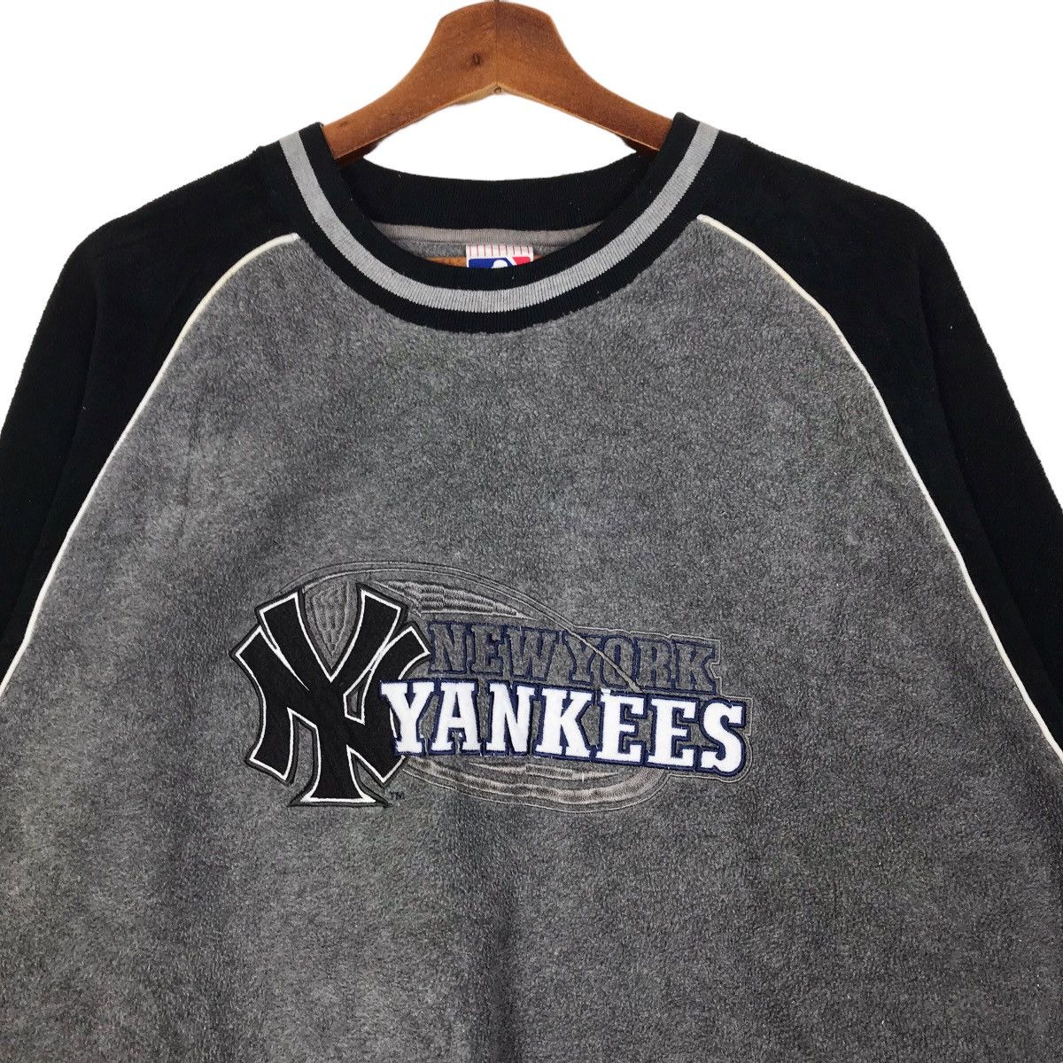 MLB × New York Yankees × Vintage Vintage MLB NY New York Yankees Sweatshirt Big Logo Size US L / EU 52-54 / 3 - 2 Thumbnail
