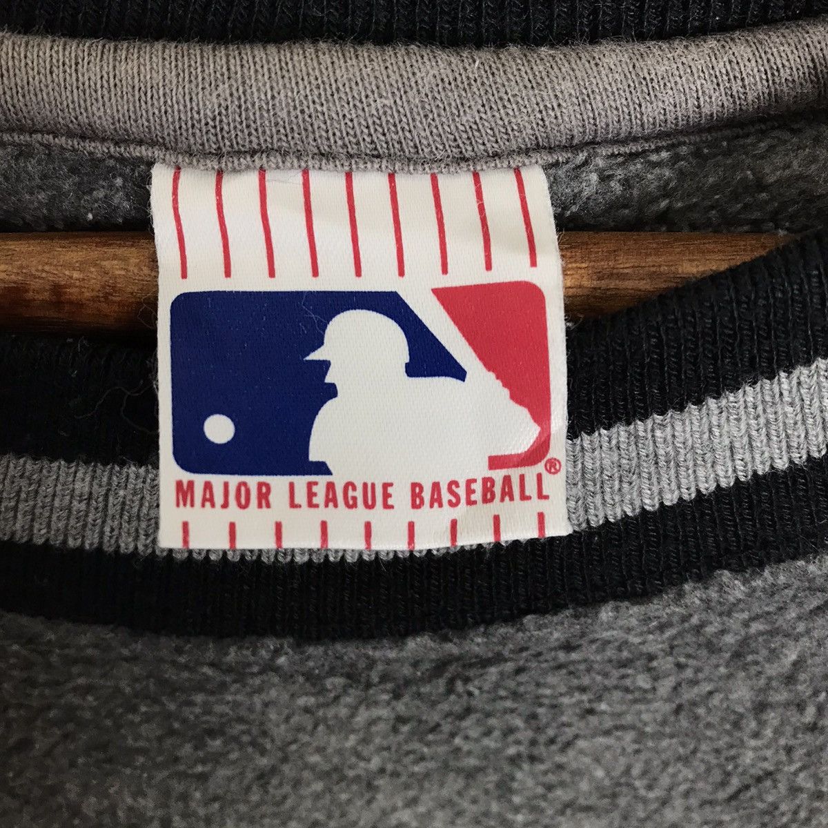 MLB × New York Yankees × Vintage Vintage MLB NY New York Yankees Sweatshirt Big Logo Size US L / EU 52-54 / 3 - 5 Thumbnail