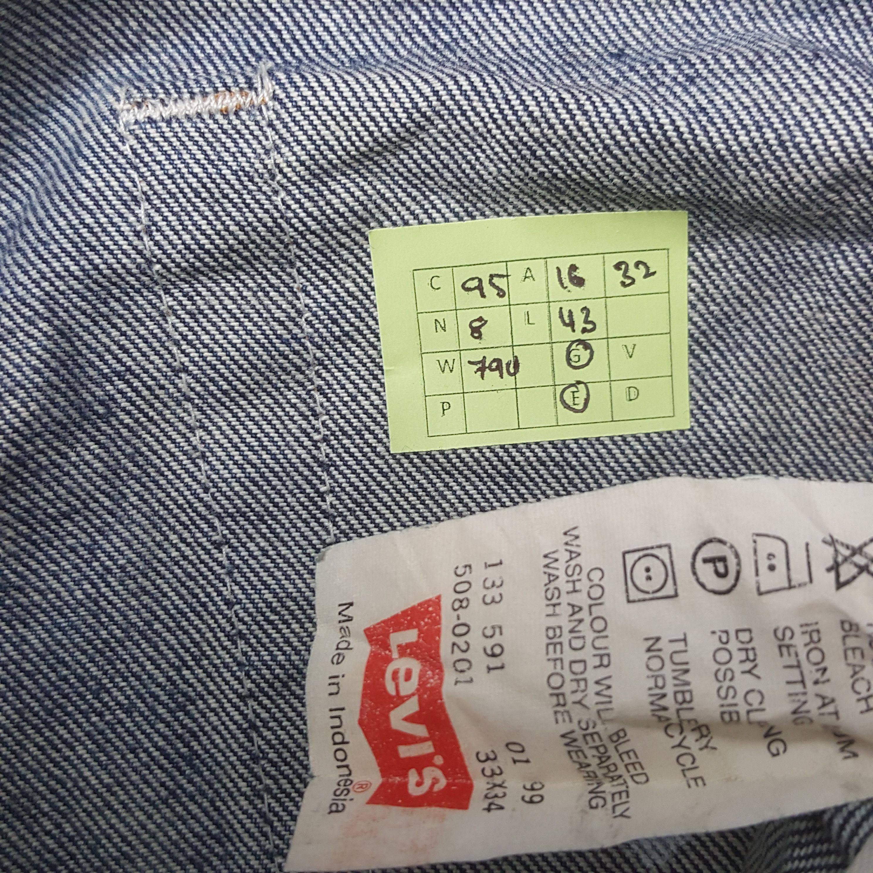 Levi's Vintage Levi's American Style Distressed Custom Denim Jeans Size US 32 / EU 48 - 13 Thumbnail