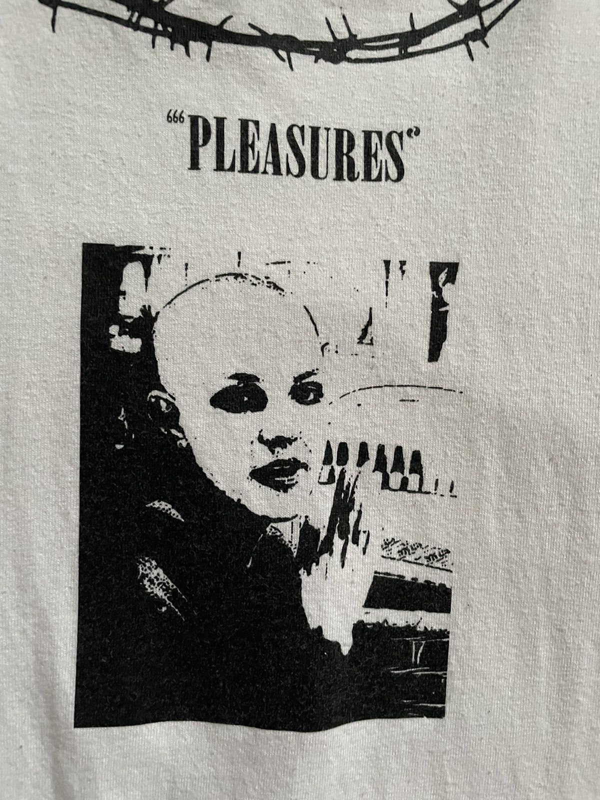 Pleasures COMPLEXCON Britney Spears