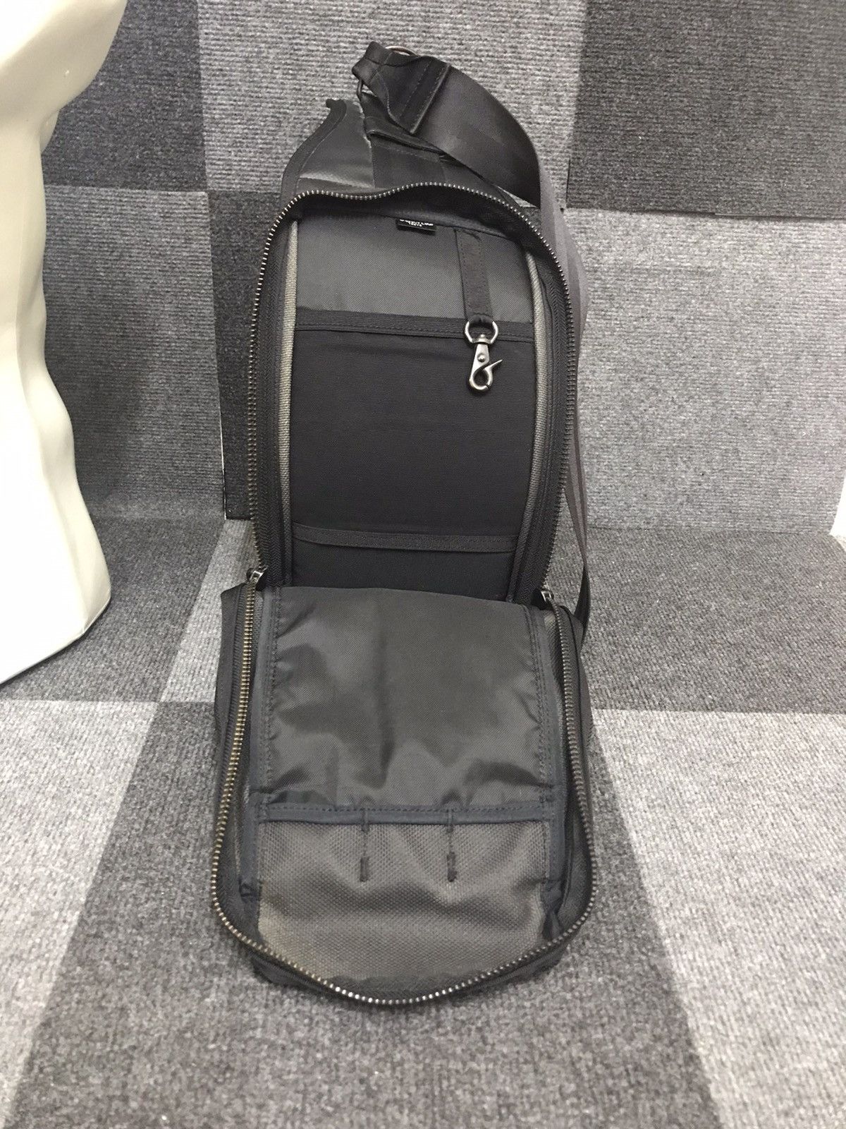 Porter PORTER Japan Very Rare Engineered Crossbody Bag Size ONE SIZE - 12 Thumbnail