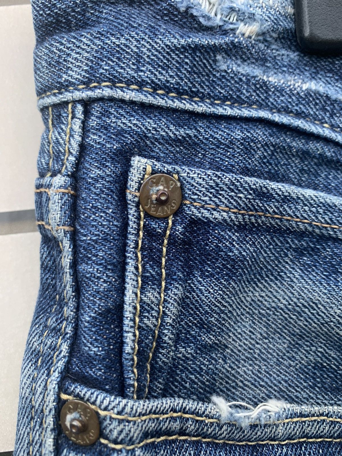 Gap × Vintage Vintage GAP Regular Fit Straighy Distressed Denim Size US 33 - 8 Thumbnail