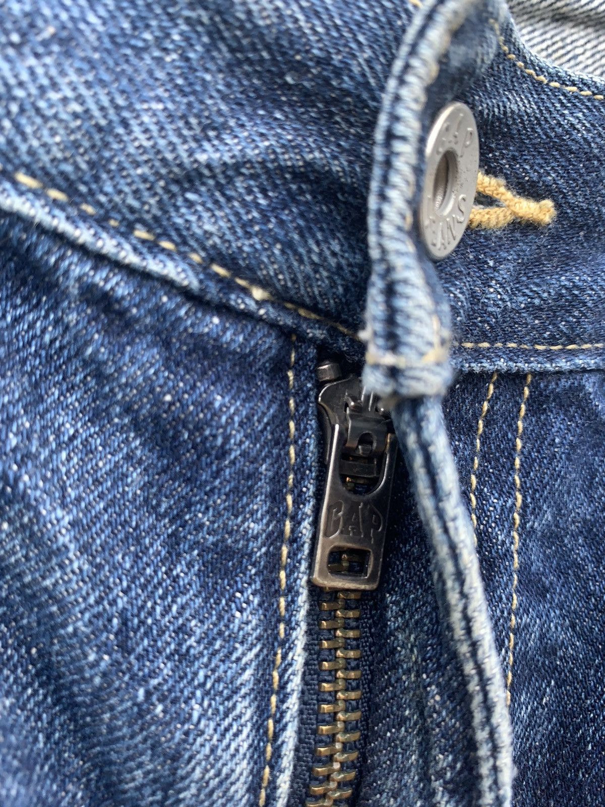 Gap × Vintage Vintage GAP Regular Fit Straighy Distressed Denim Size US 33 - 11 Thumbnail