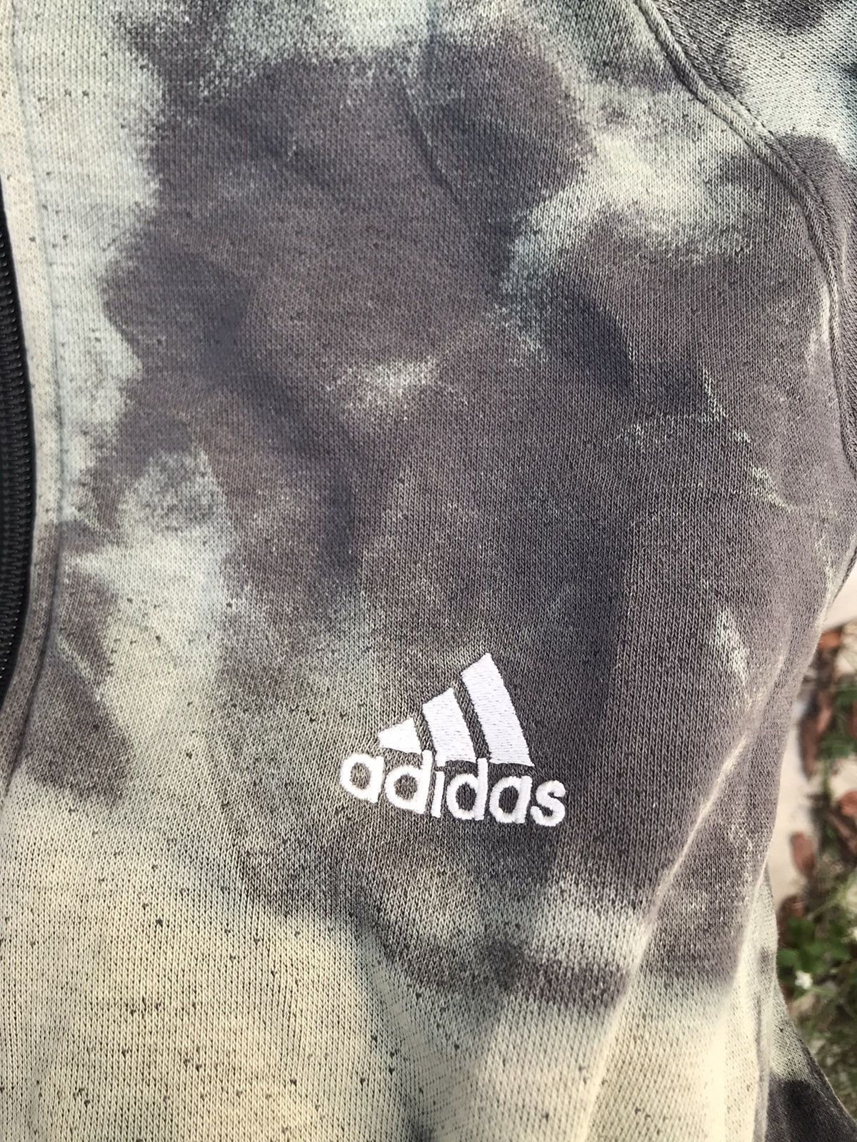 Adidas Vintage adidas Embroided logo Thrashed Faded hoodie Size US M / EU 48-50 / 2 - 5 Thumbnail