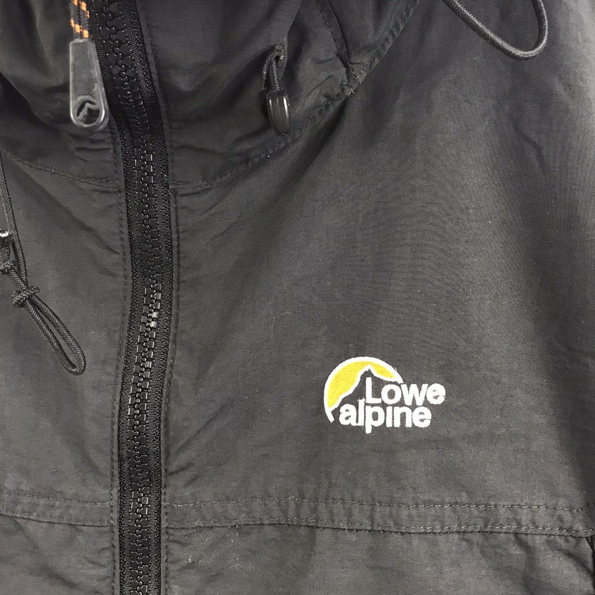 Vintage LOWE ALPINE Mountain Outdoor Fishing Hiking Hooded Jacket Size US M / EU 48-50 / 2 - 3 Thumbnail