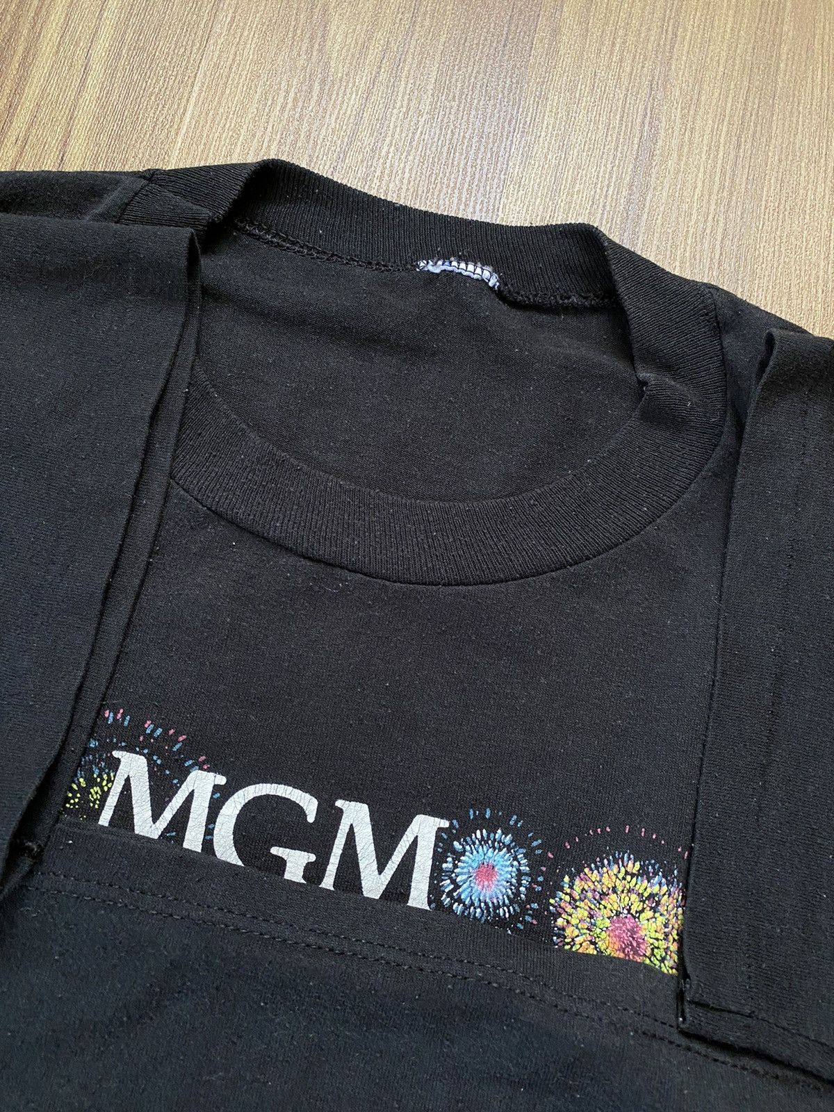 Vintage Vintage Y2K MGM Metro Goldwyn Mayer T Shirt Universal Movie Size US XL / EU 56 / 4 - 5 Thumbnail