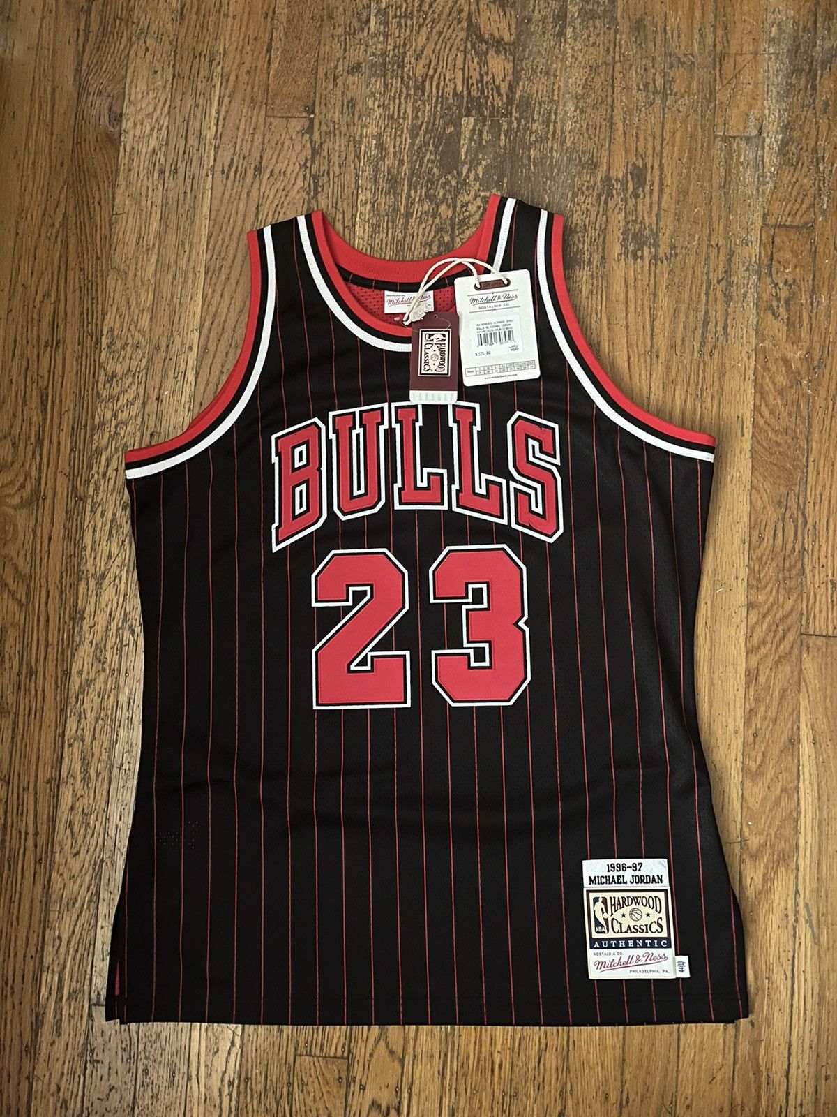 Mitchell & Ness Mitchell & Ness Micheal Jordan Jersey Size US L / EU 52-54 / 3 - 2 Thumbnail