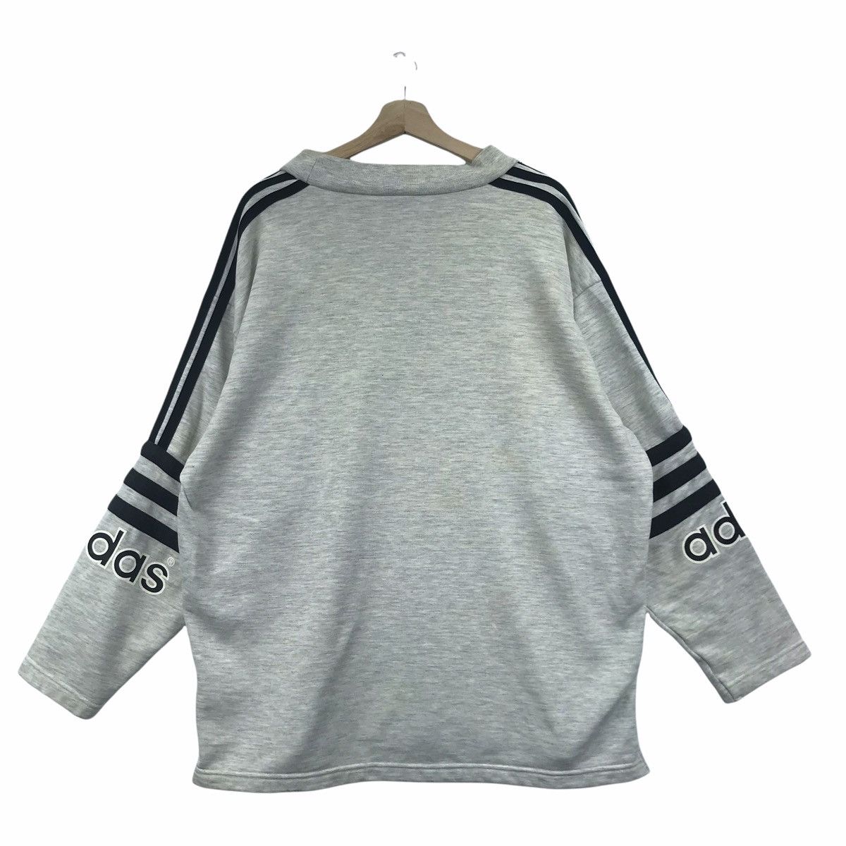 Adidas Vintage ADIDAS TREFOIL 3 Stripes Sportswear Sweatshirt Size US L / EU 52-54 / 3 - 9 Thumbnail