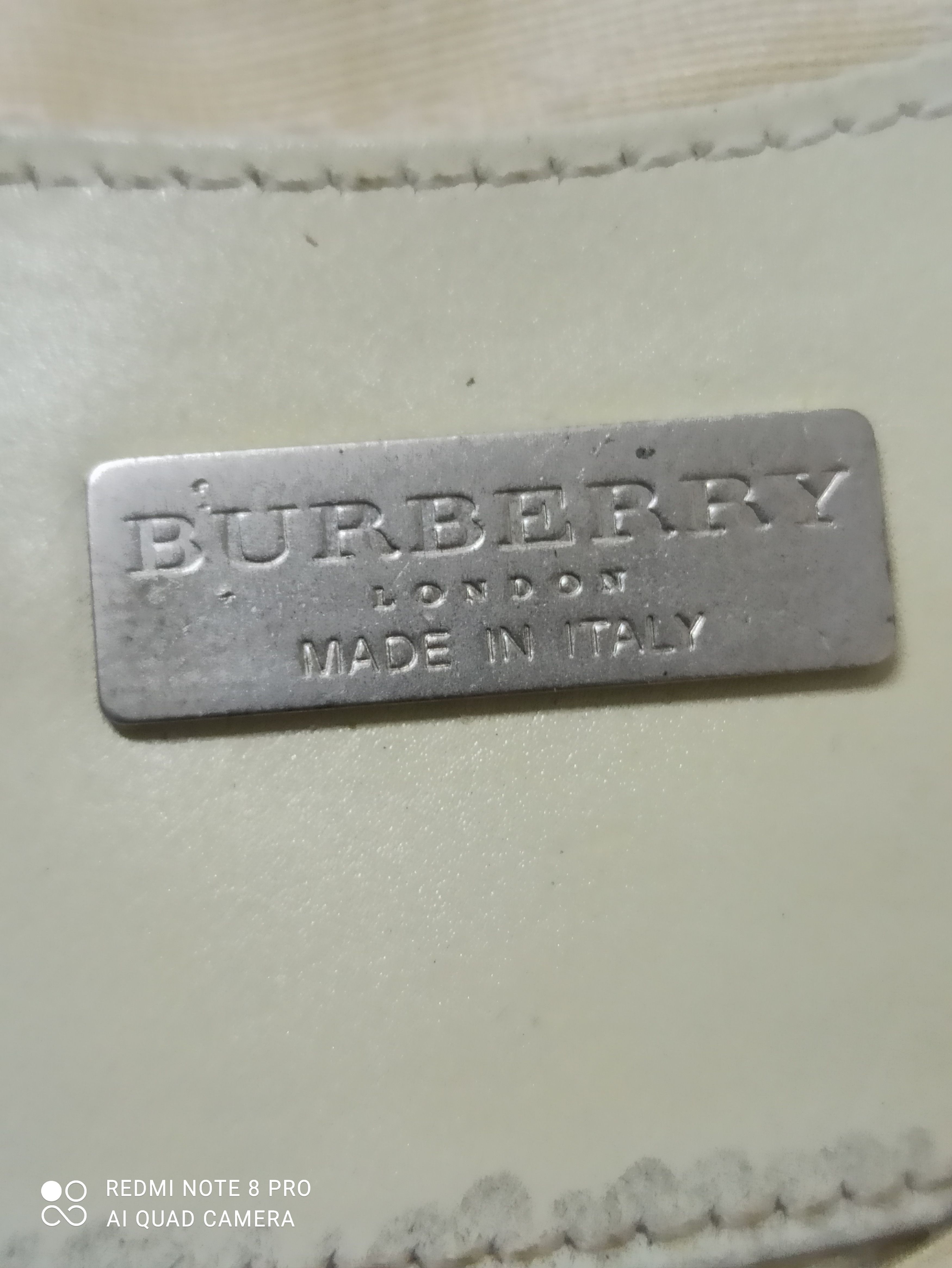 Burberry ❤️FINAL DROP❤️BURBERRYS LONDON Size ONE SIZE - 8 Thumbnail