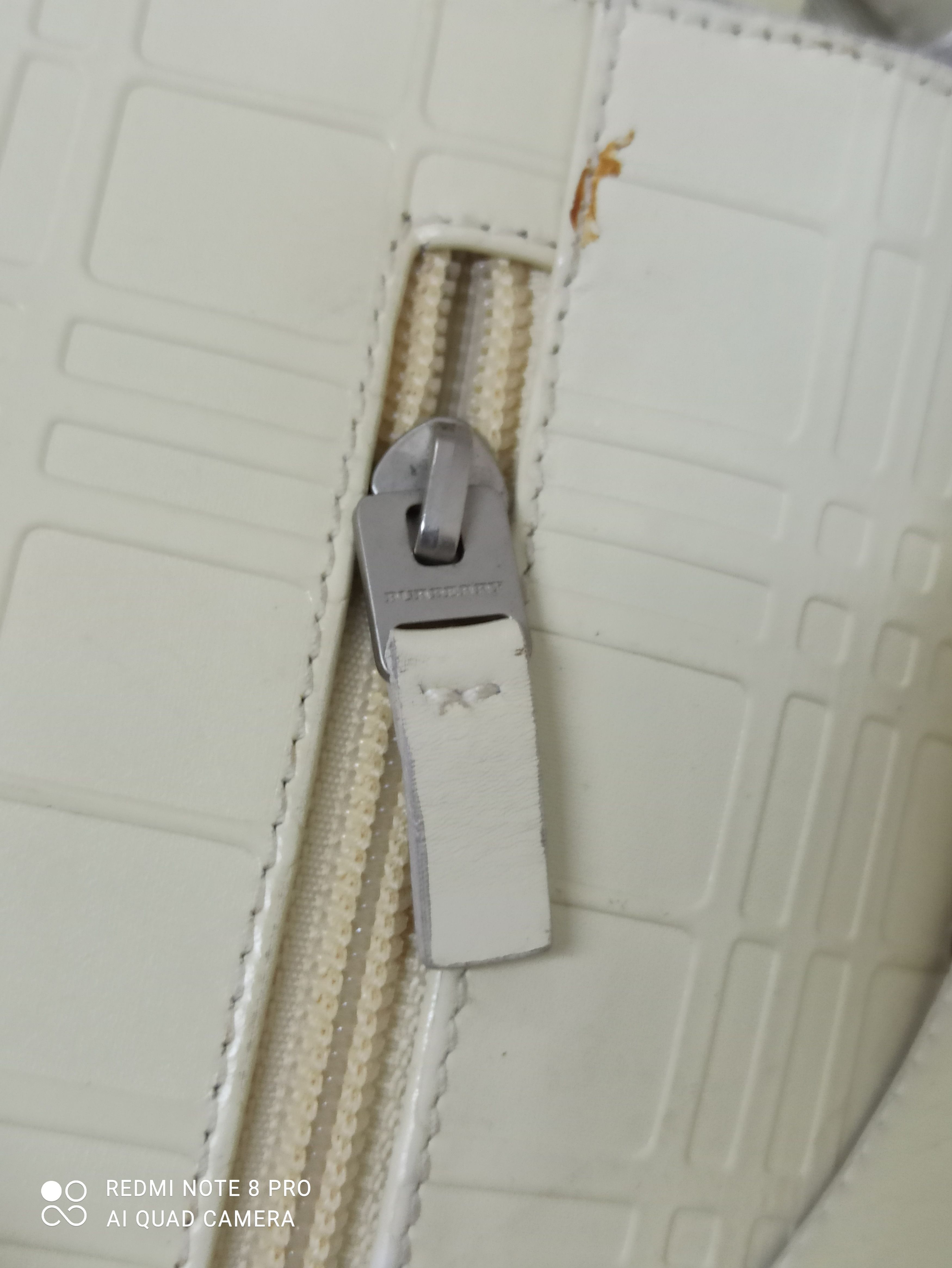 Burberry ❤️FINAL DROP❤️BURBERRYS LONDON Size ONE SIZE - 7 Thumbnail
