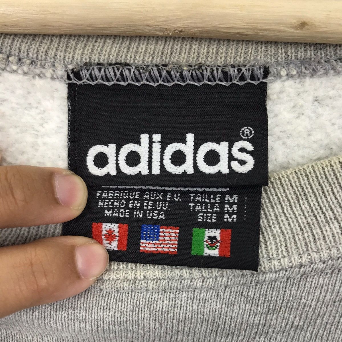 Adidas Vintage 90s ADIDAS TREFOIL EMBROIDERED Sportswear Sweatshirt Size US M / EU 48-50 / 2 - 4 Thumbnail