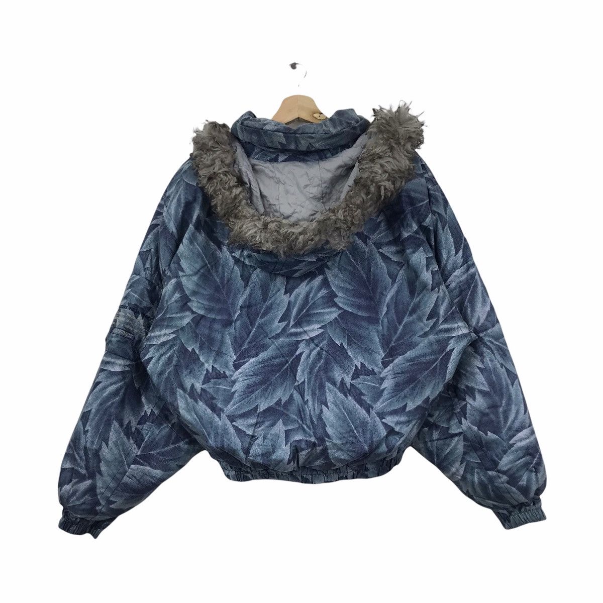Japanese Brand COURMAYEUR Leaf Overprint Japanese Brand Ski Outdoor Jacket Size US L / EU 52-54 / 3 - 7 Thumbnail