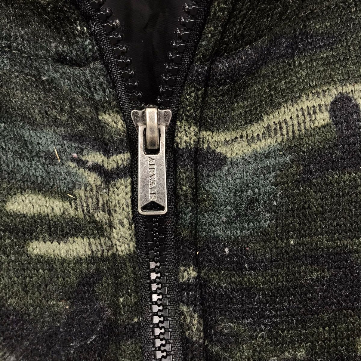 Airwalk AIRWALK Camouflage Skateboard Japanese Brand Vest Camo Size US L / EU 52-54 / 3 - 3 Thumbnail