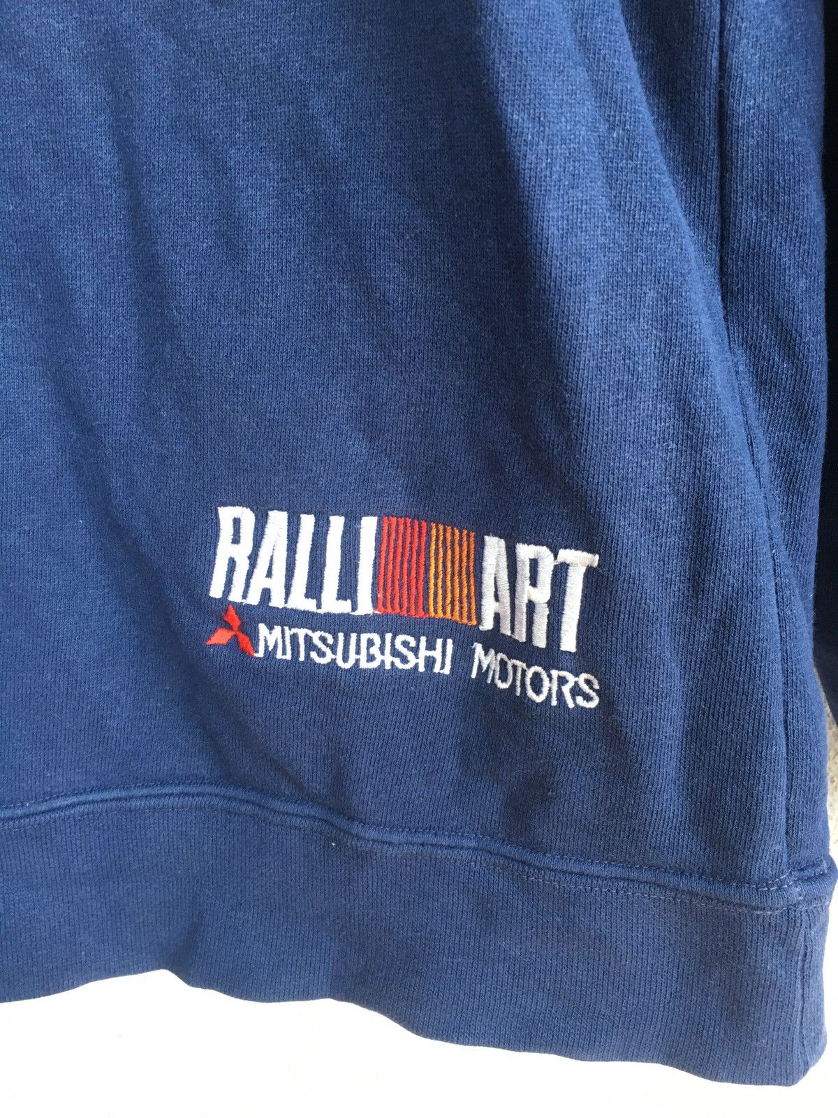 Vintage Vintage RALLI ART Mitsubishi Motors Sweatshirt Size US M / EU 48-50 / 2 - 3 Thumbnail