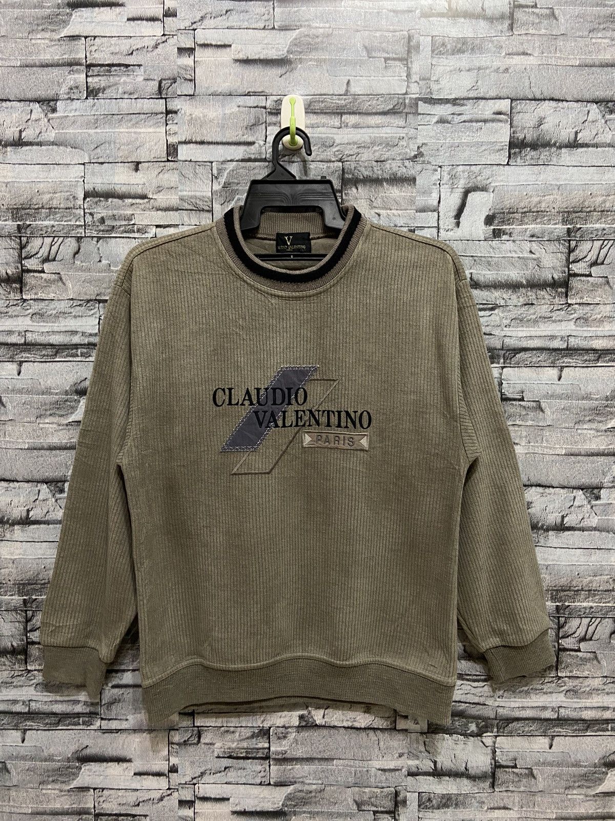 Valentino Vintage Claudio Valentino sweatshirt big logo fit M Size US M / EU 48-50 / 2 - 2 Thumbnail
