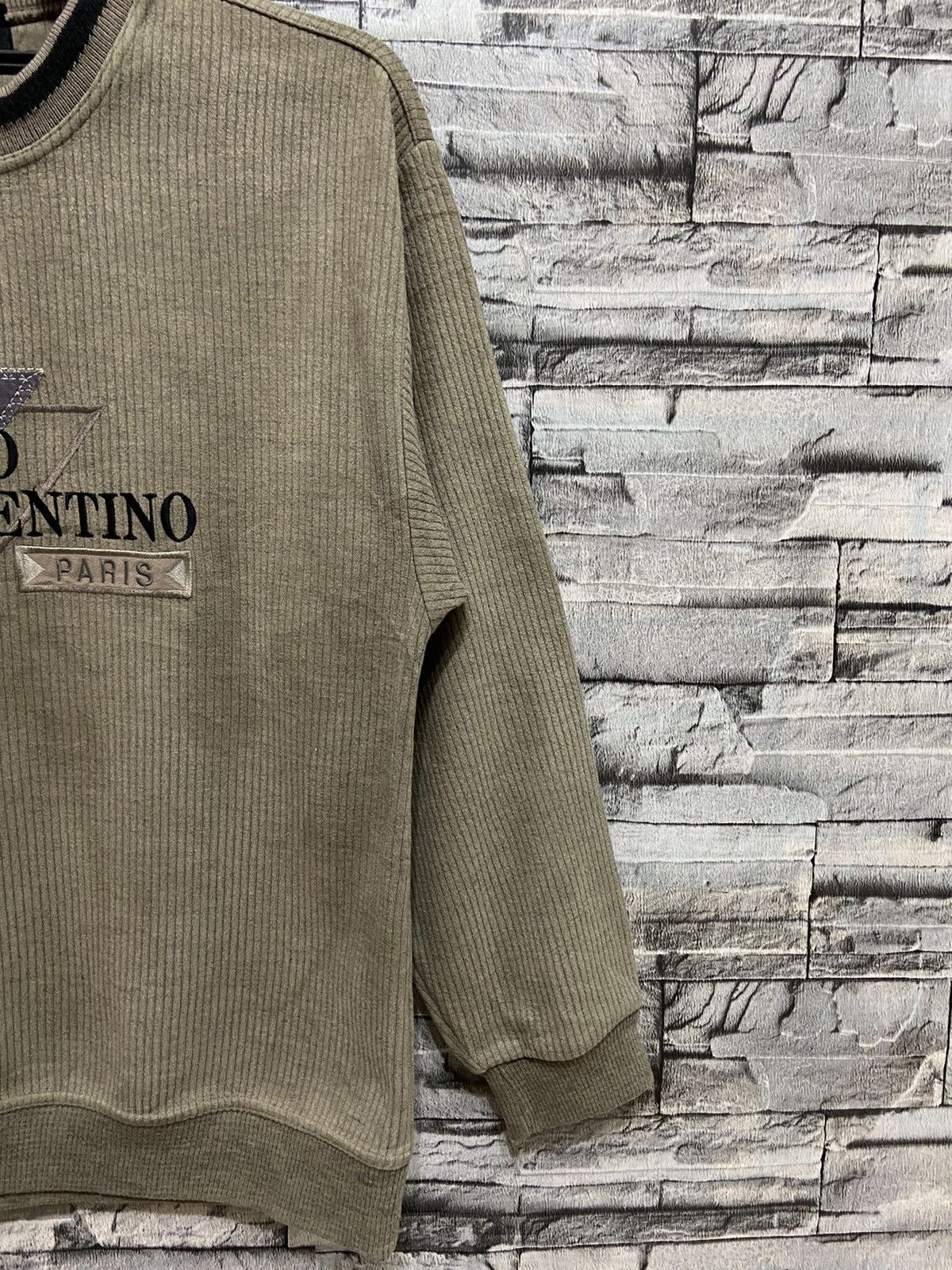 Valentino Vintage Claudio Valentino sweatshirt big logo fit M Size US M / EU 48-50 / 2 - 6 Thumbnail