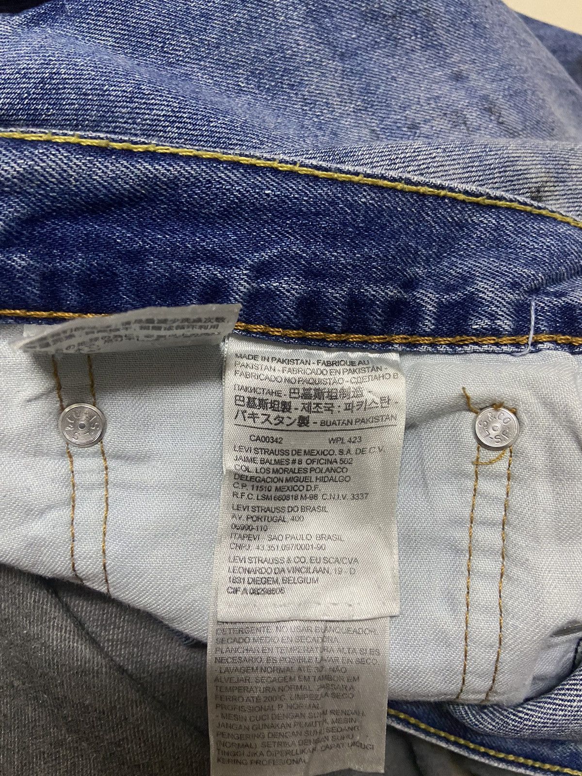 Levi's Vintage 505 Levis Jeans Denim Fit W36 light blue Size US 36 / EU 52 - 11 Thumbnail