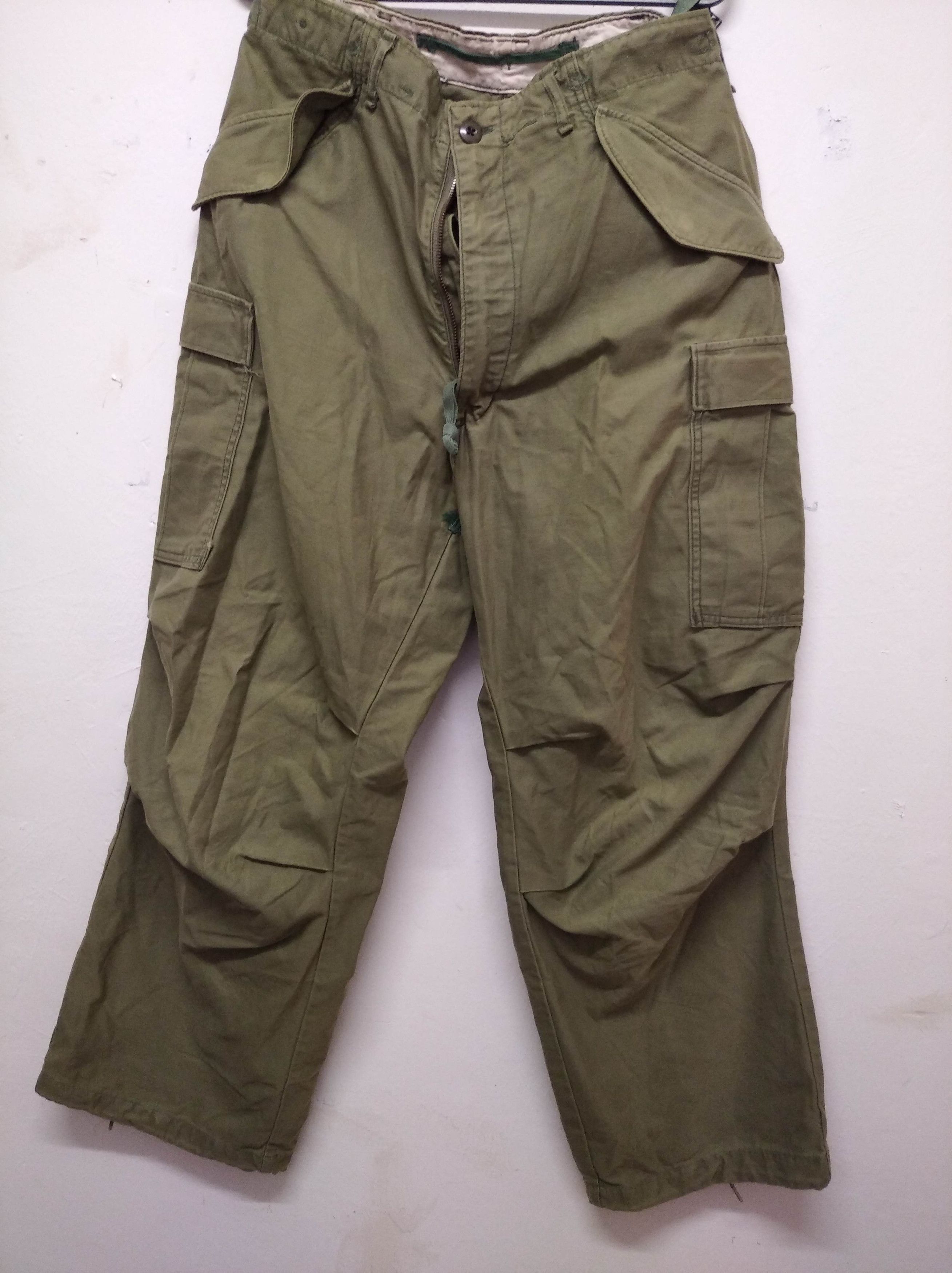 Vintage Vintage 70s US Army OG 107 Sateen Cargo Pants Size US 34 / EU 50 - 1 Thumbnail