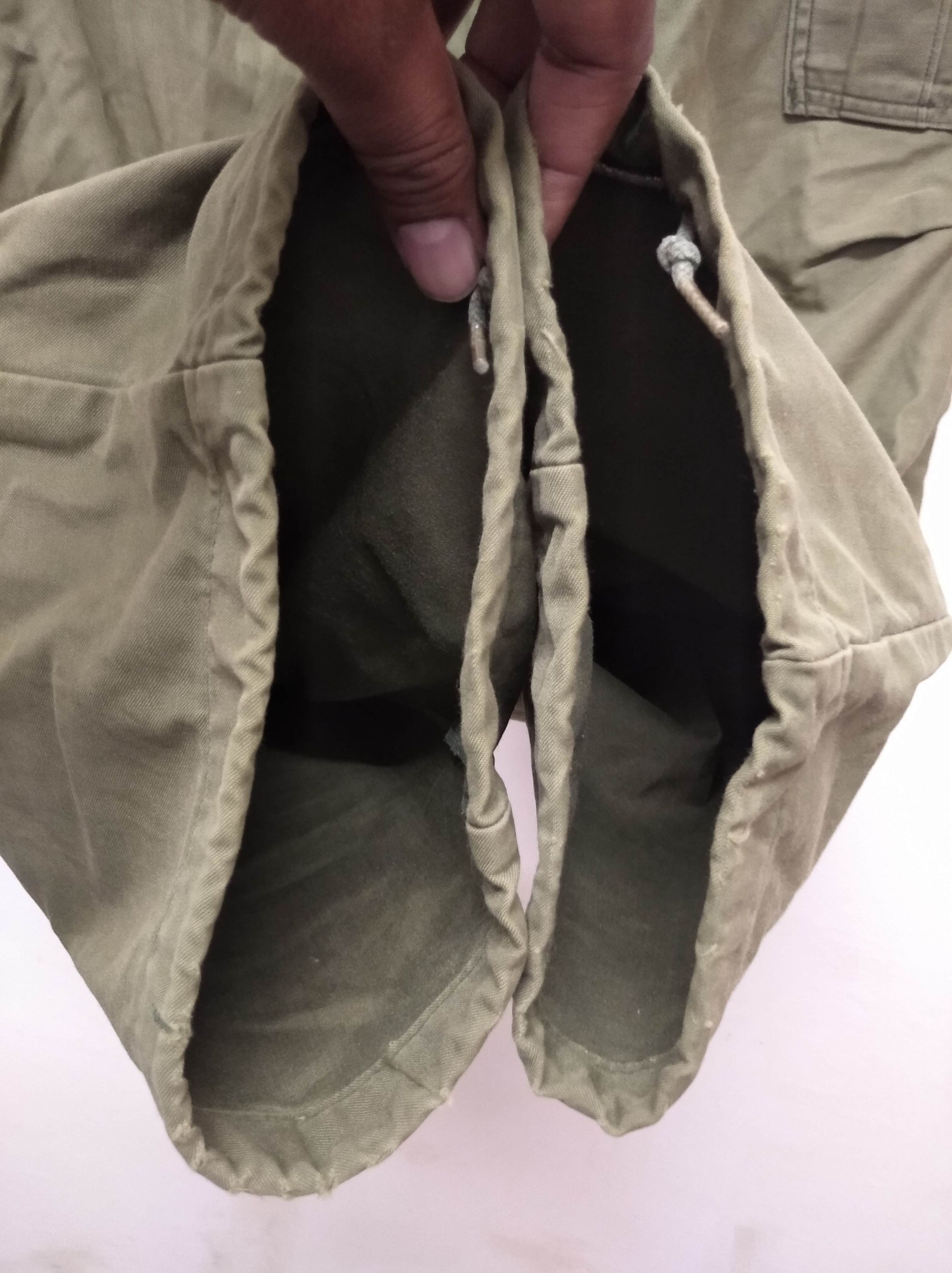Vintage Vintage 70s US Army OG 107 Sateen Cargo Pants Size US 34 / EU 50 - 12 Thumbnail