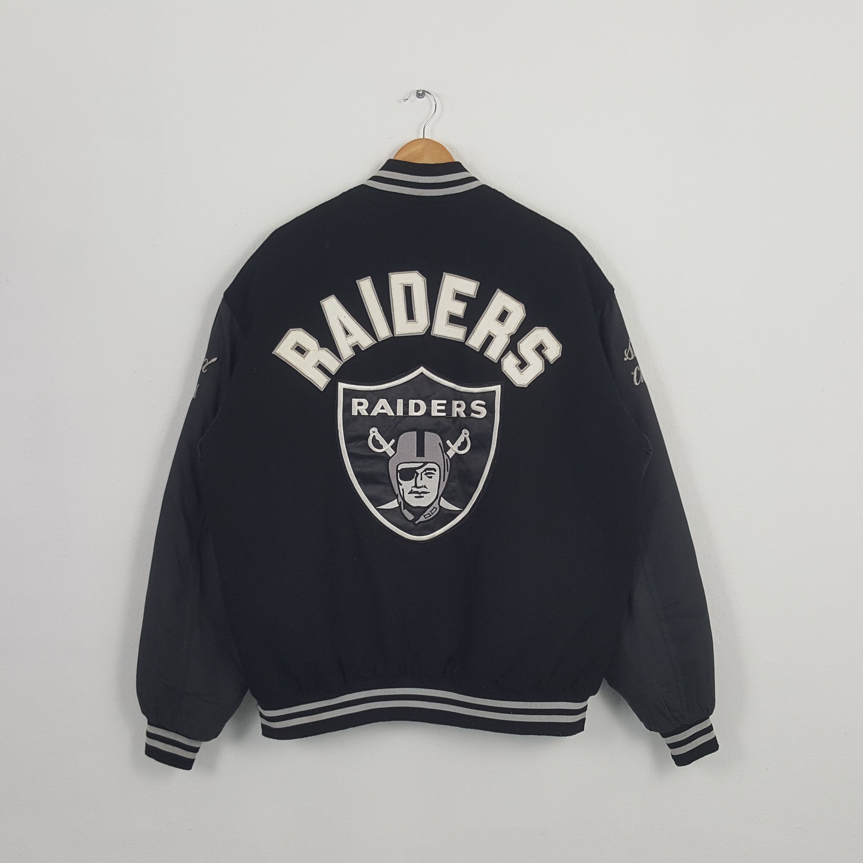 NFL × Vintage Vintage Raider Big Design Varsity Jacket Size US XXL / EU 58 / 5 - 3 Thumbnail