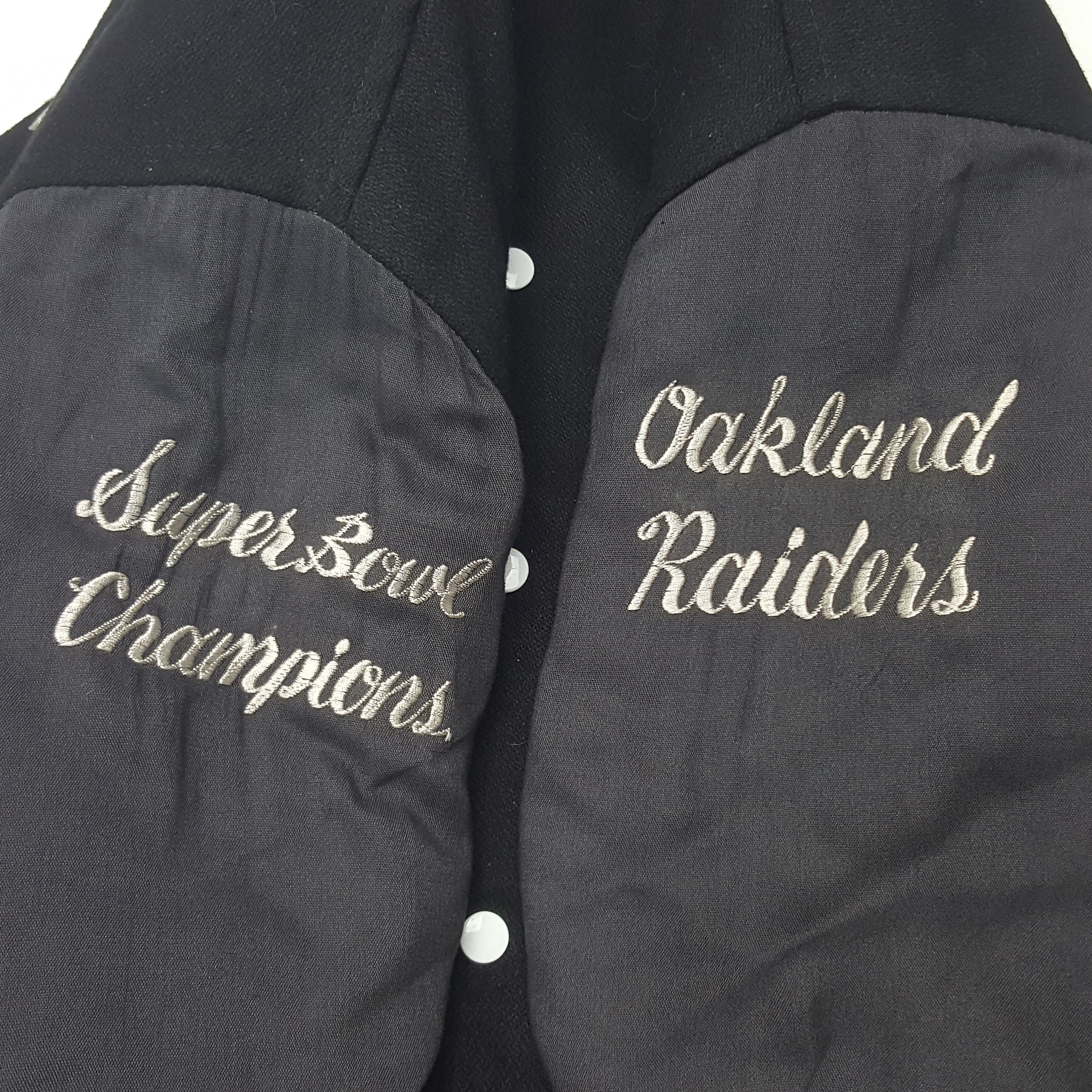 NFL × Vintage Vintage Raider Big Design Varsity Jacket Size US XXL / EU 58 / 5 - 8 Thumbnail