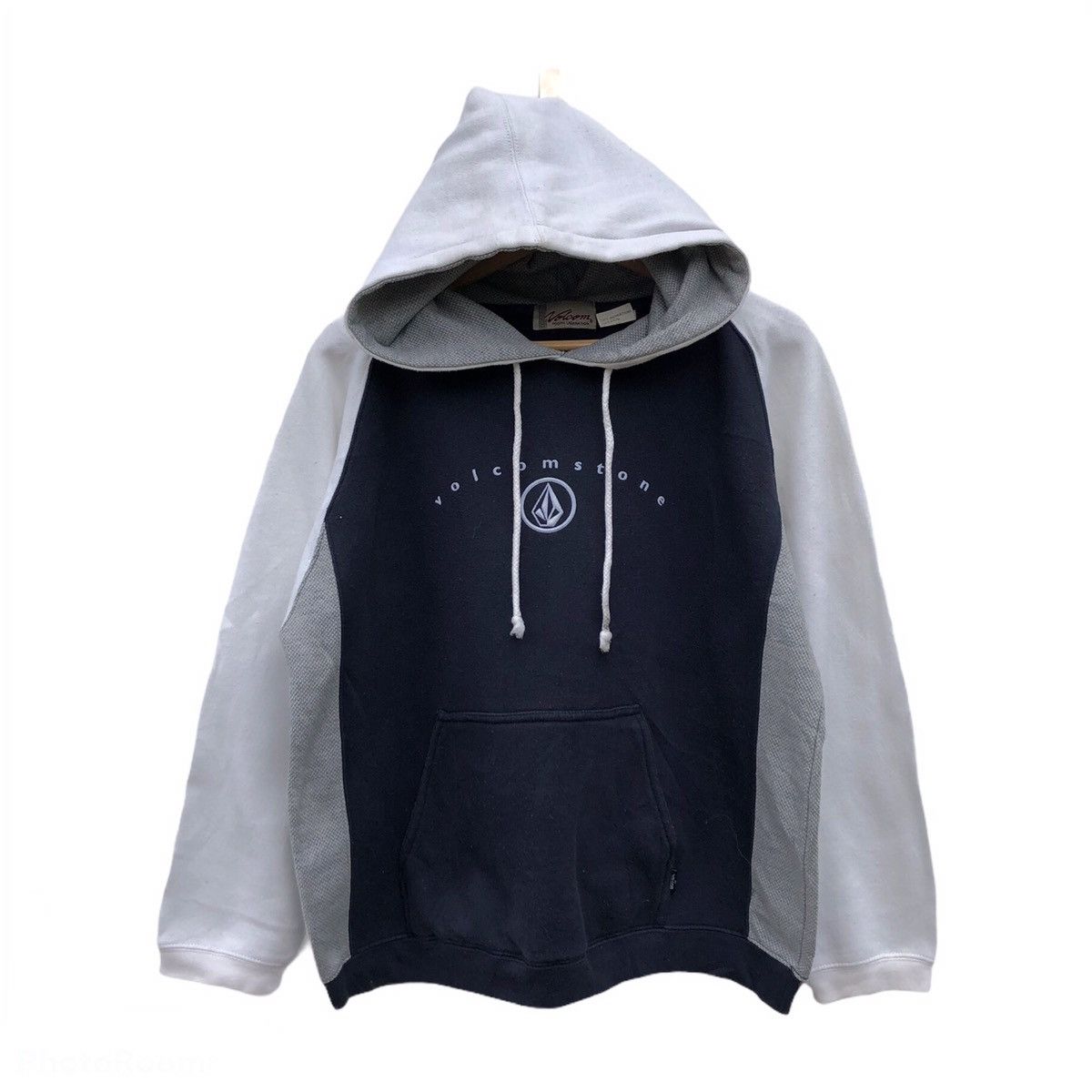Japanese Brand HOODIE VOLCOM STONE YOUTH LIBERATION BIG LOGO Size US S / EU 44-46 / 1 - 1 Thumbnail