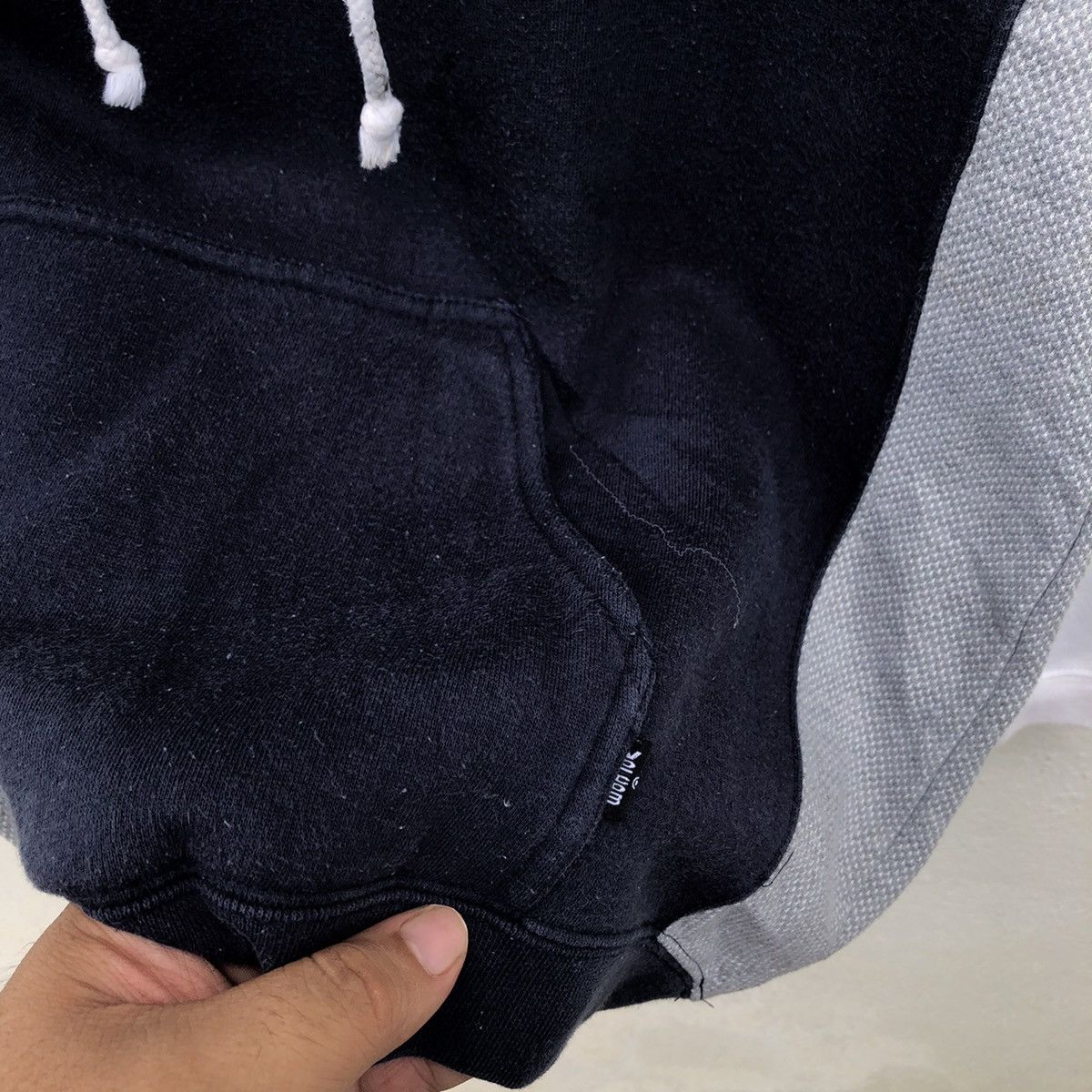 Japanese Brand HOODIE VOLCOM STONE YOUTH LIBERATION BIG LOGO Size US S / EU 44-46 / 1 - 4 Thumbnail