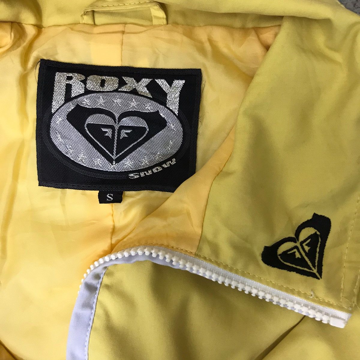 Vintage ROXY QUIKSILVER Surf Surfing Snow Windbreaker Jacket Size US S / EU 44-46 / 1 - 3 Thumbnail