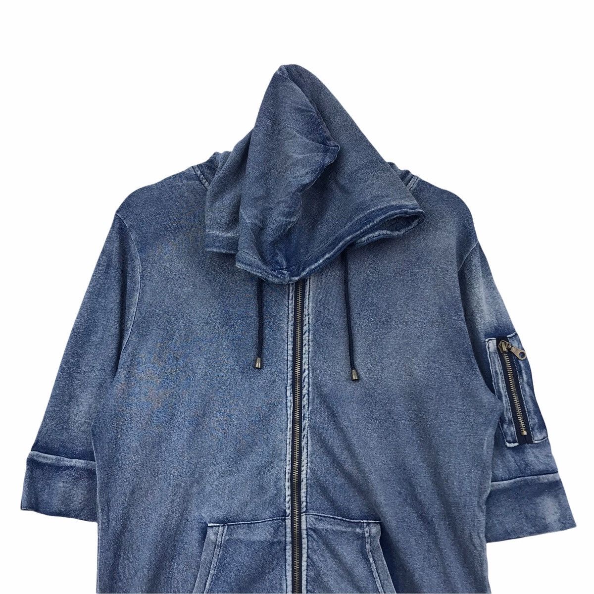 In The Attic IN THE ATTIC Wording Japanese Brand Blue Denim Hoodie Size US L / EU 52-54 / 3 - 3 Thumbnail