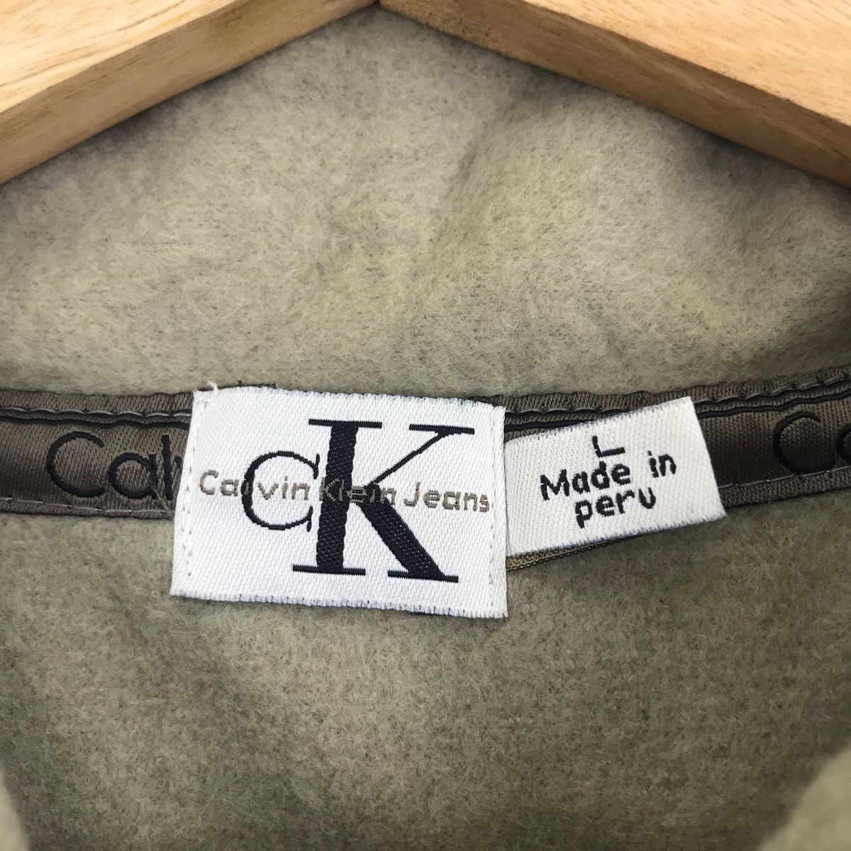 Calvin Klein CALVIN KLEIN CK Jeans Embroidered Collar Sweatshirt Size US L / EU 52-54 / 3 - 4 Thumbnail