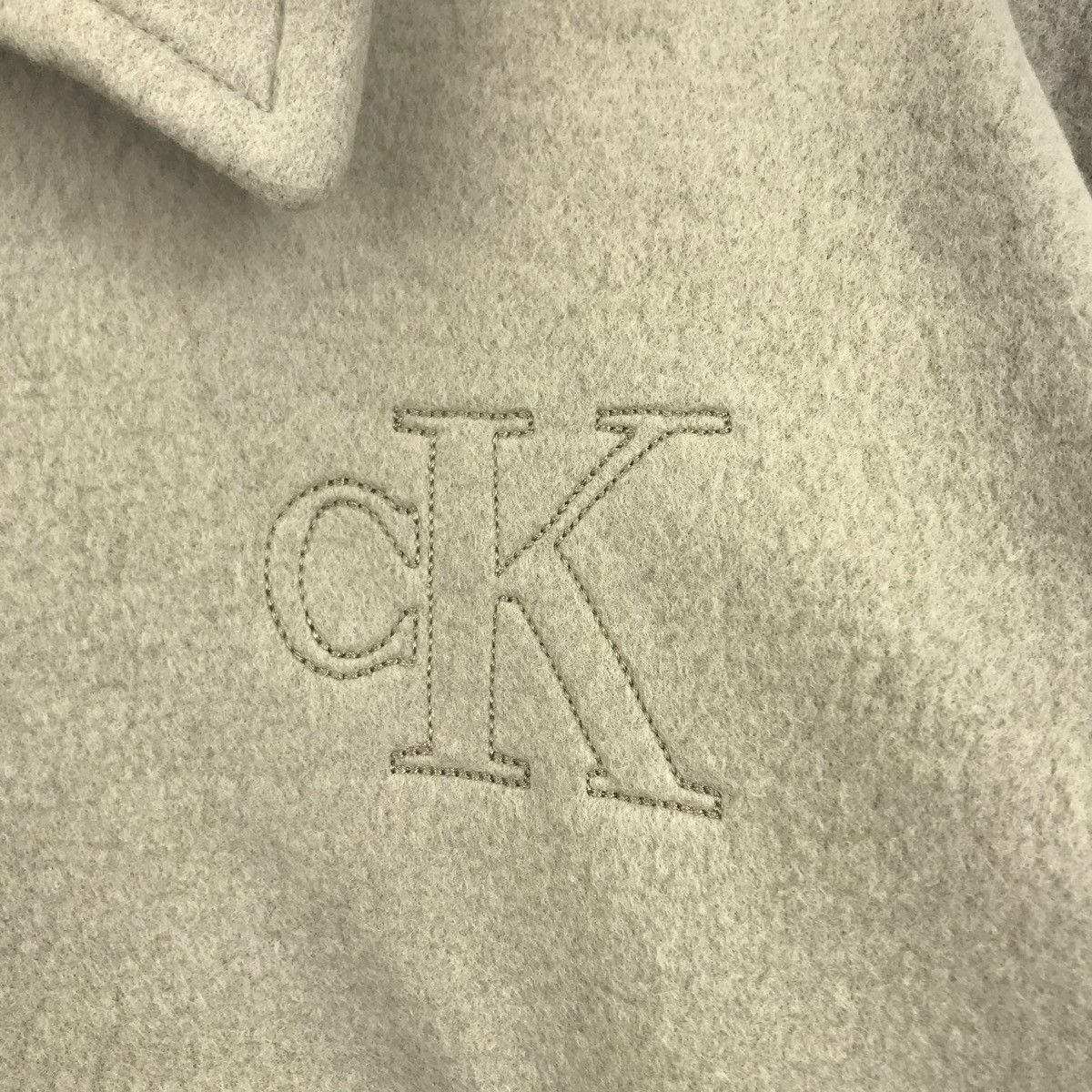 Calvin Klein CALVIN KLEIN CK Jeans Embroidered Collar Sweatshirt Size US L / EU 52-54 / 3 - 3 Thumbnail