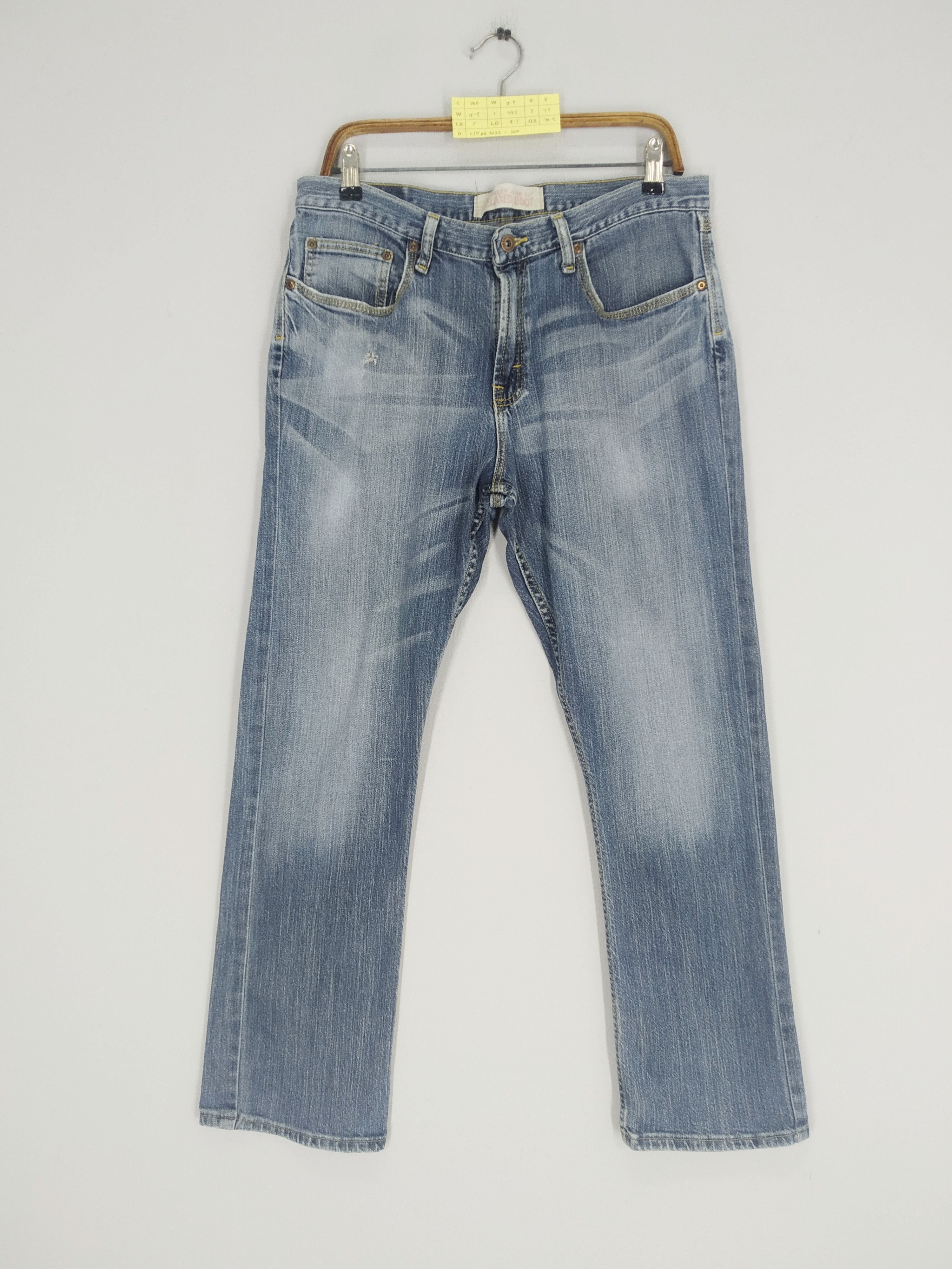 image of Distressed Denim x Wrangler Vintage Wrangler Denim Jeans Stonewash Blue Denim Jeans, Men's (Size 35